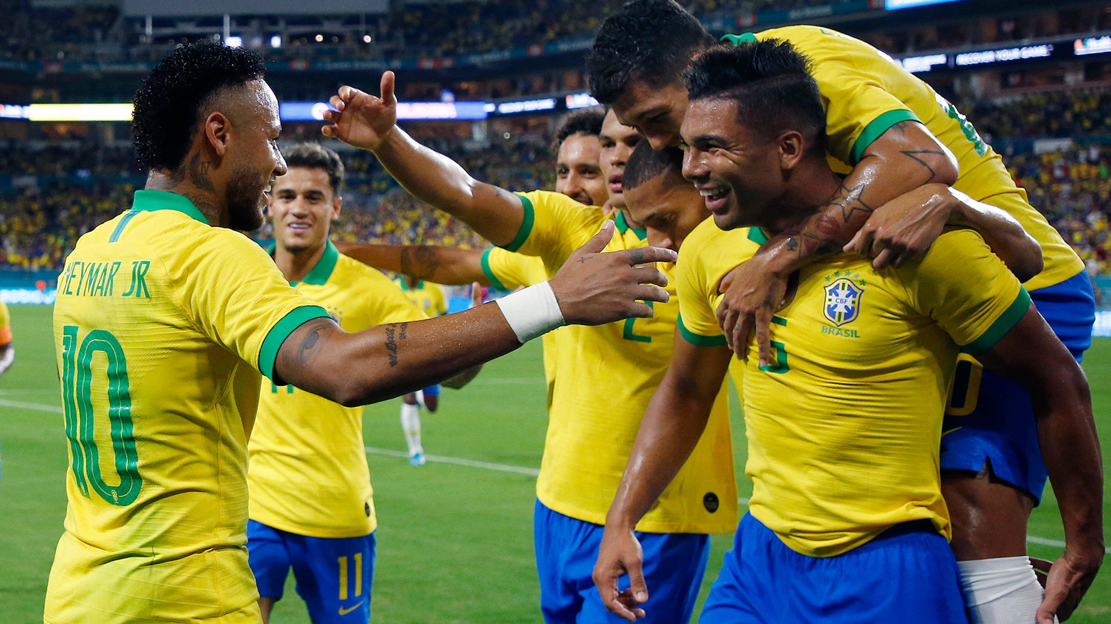 Casemiro Neymar Brasil Colombia Amistoso 06092019