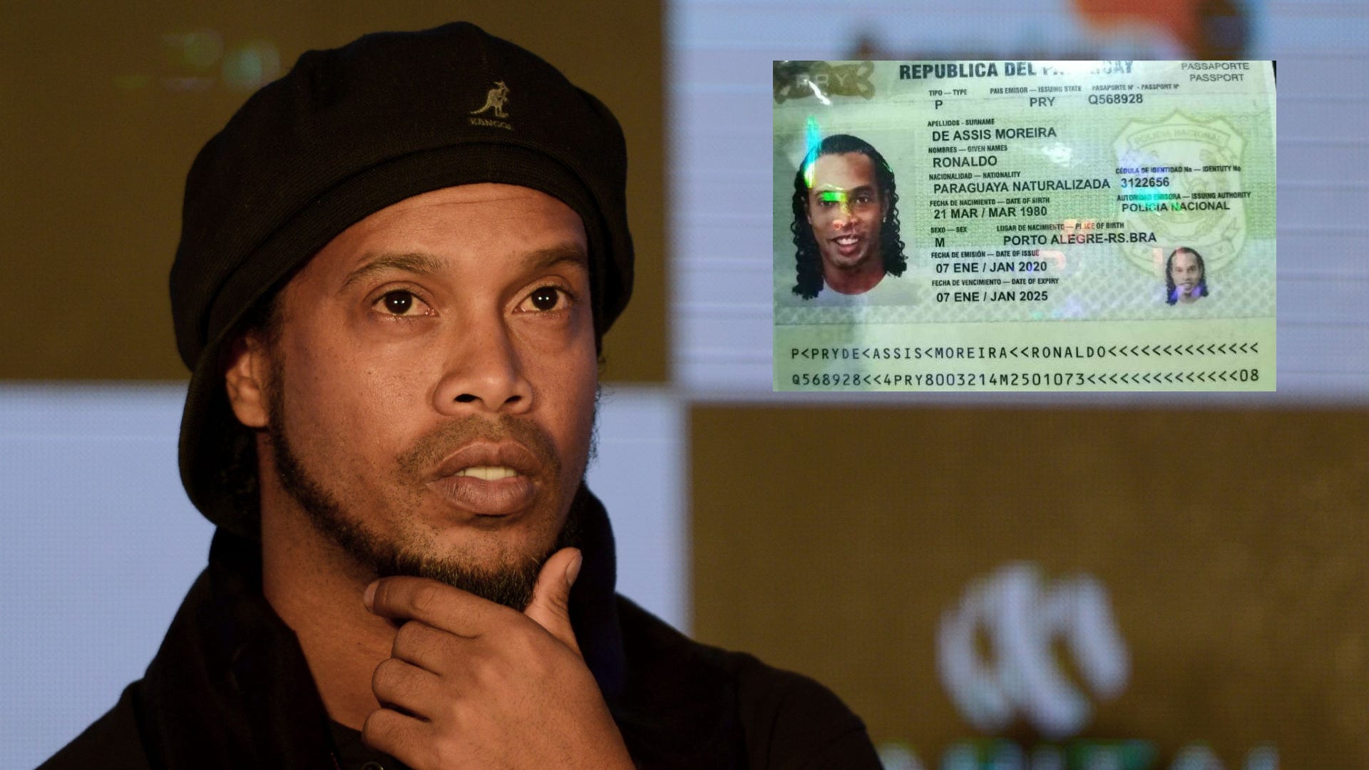 Ronaldinho Passport split