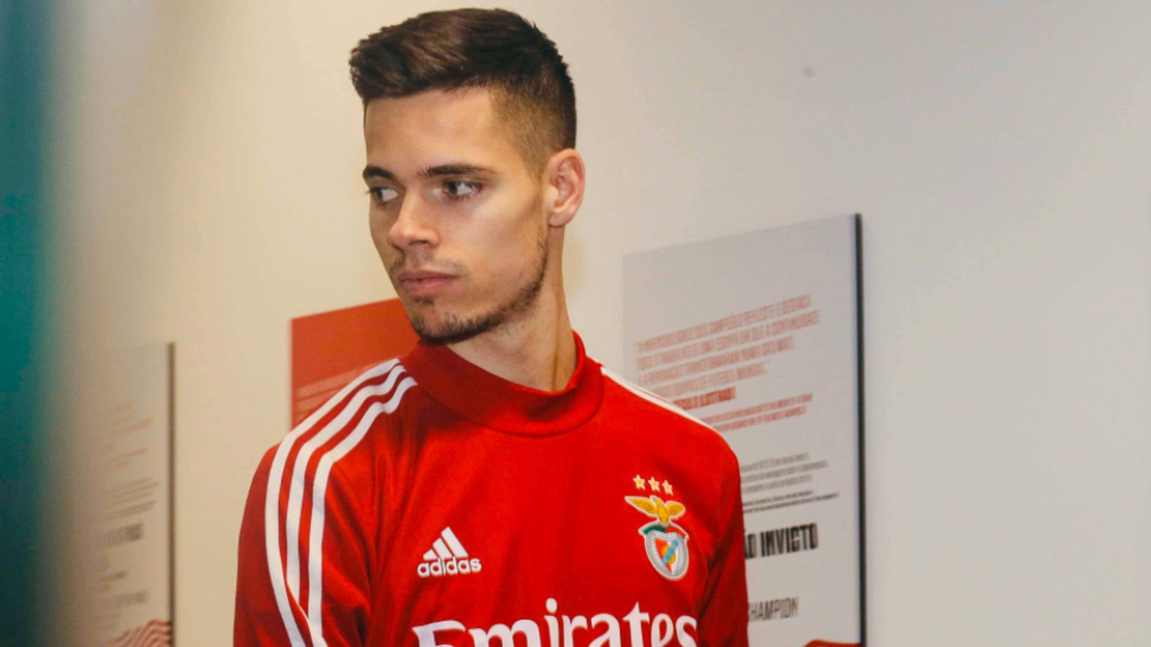 Julian Weigl Benfica 2019-20