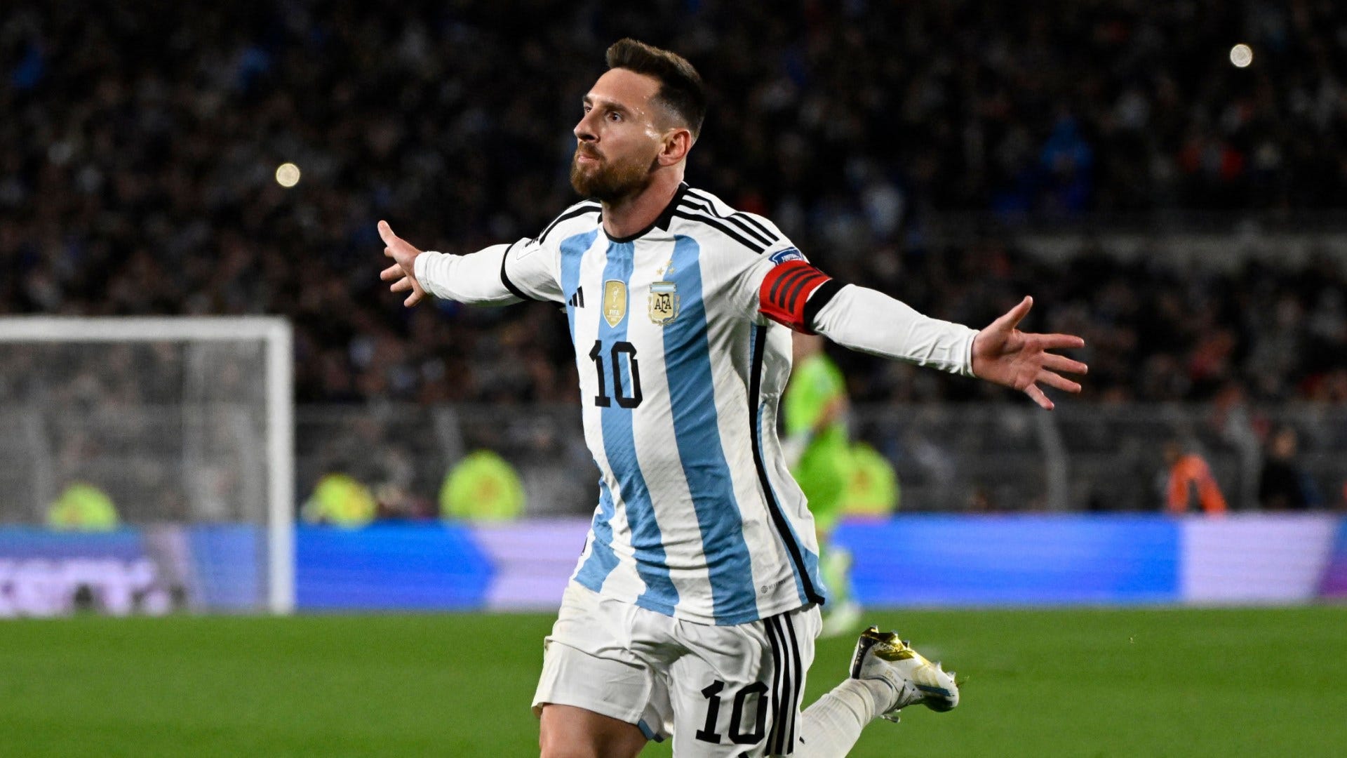 MIRA: Lionel Messi anota un increíble tiro libre para Argentina en el partido de clasificación para el Mundial contra Ecuador