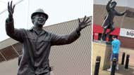 Bob Stokoe Sunderland statue Newcastle fan