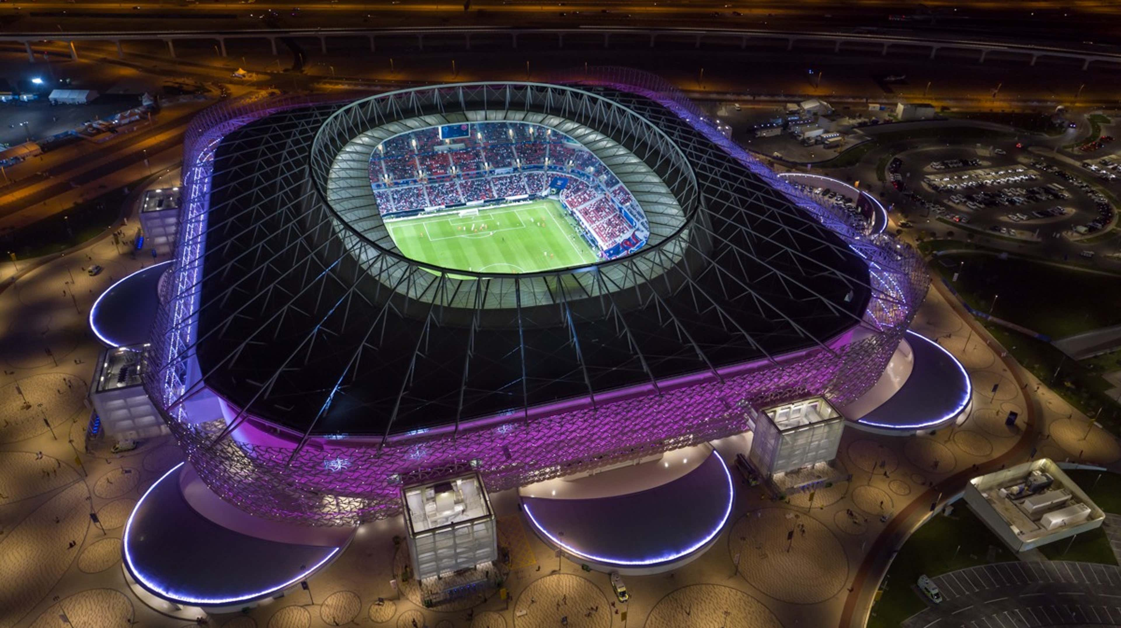 Самый большой по вместимости стадион в мире