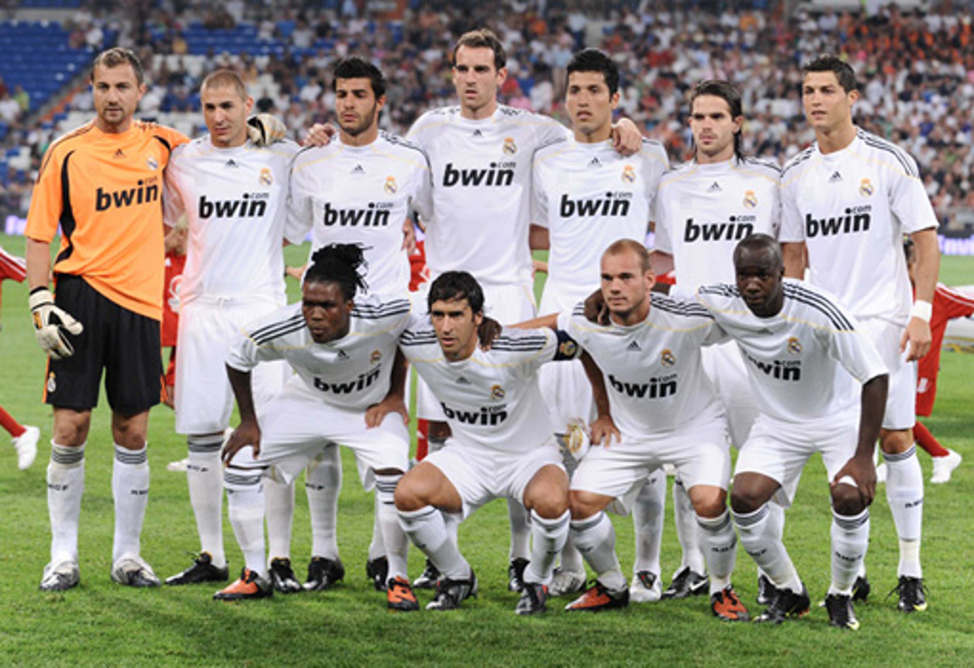 Сайты фк реал. Состав Реал Мадрид 2010. Реал Мадрид 2009. Состав Реал Мадрид 2009. Реал Мадрид 2009-10.