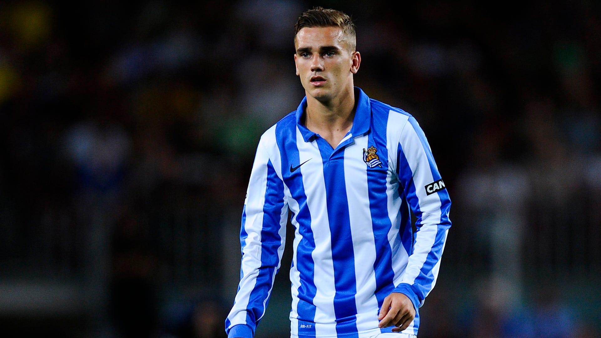 Real Sociedad: La Real le hace una camiseta nueva a Griezmann y la afición  txuriurdin enloquece