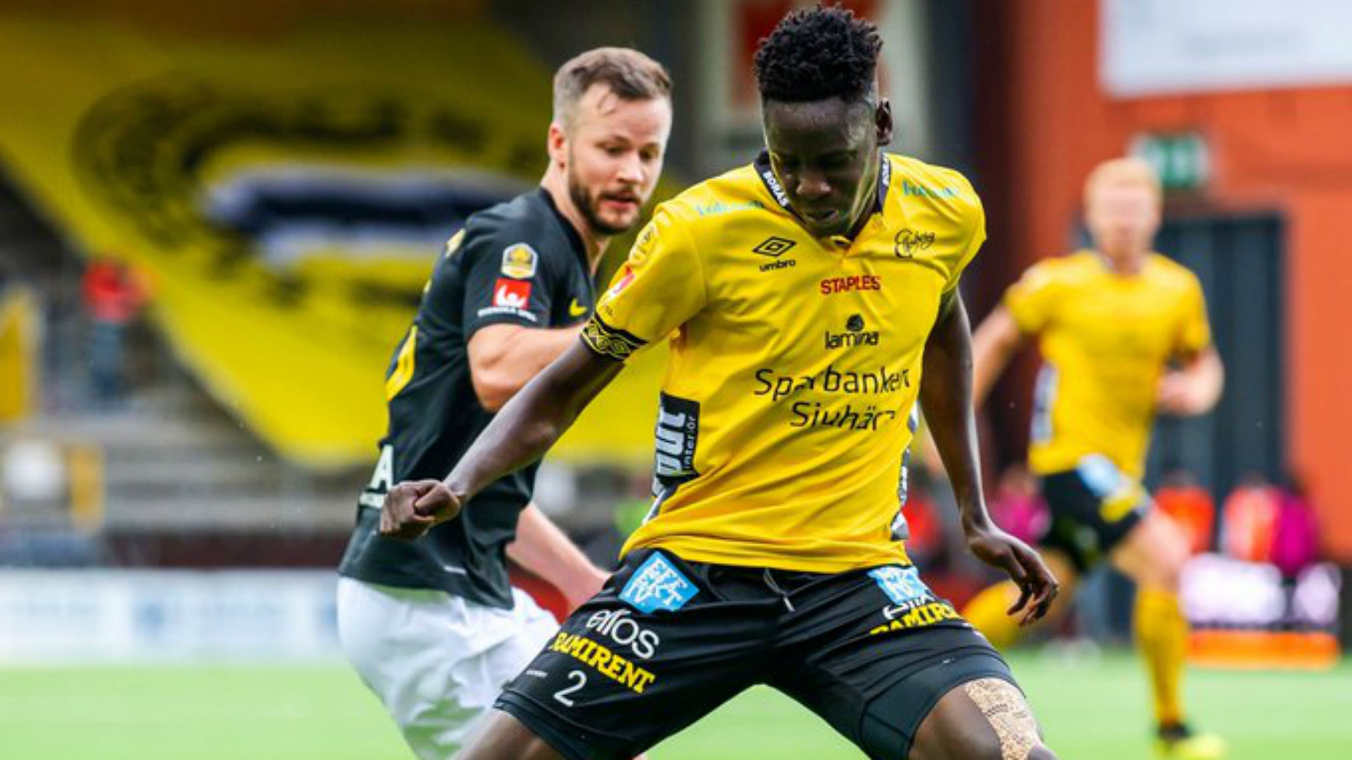 Borussia Dortmund với sự quan tâm tới Joseph Okumu và Adam Hlozek trong kì chuyển nhượng hè
