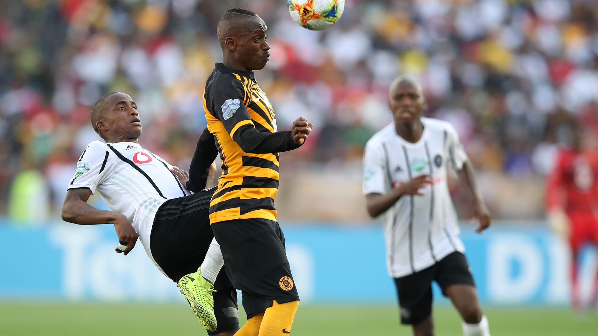 Struggling Kaizer Chiefs, Orlando Pirates squeeze through