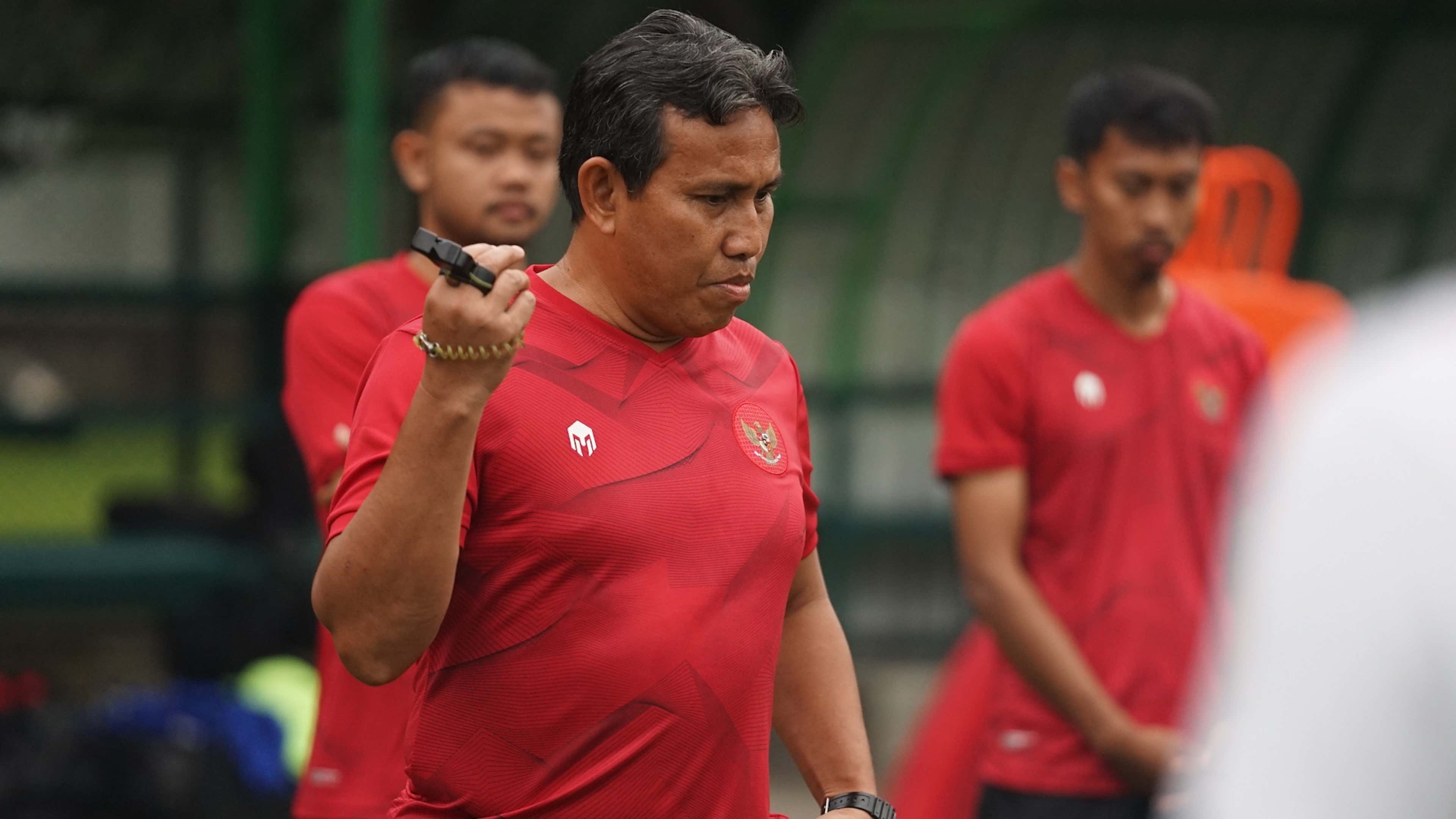 Bima Sakti Pelatih Timnas Indonesia U-17, Siap Lawan Tim-Tim Eropa Untuk Piala Dunia | Goal.com Indonesia