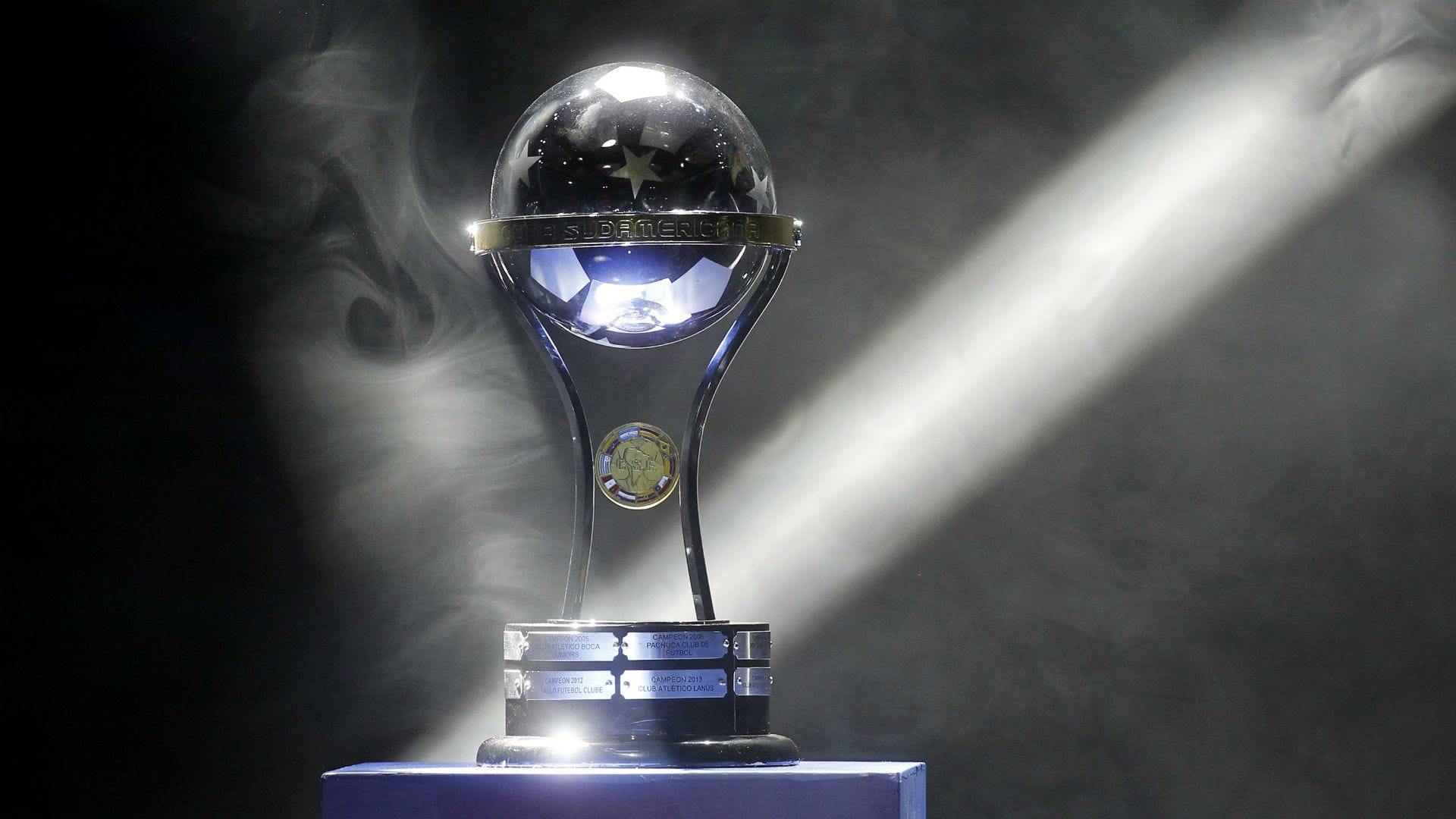 Copa Sudamericana trophy trofeo