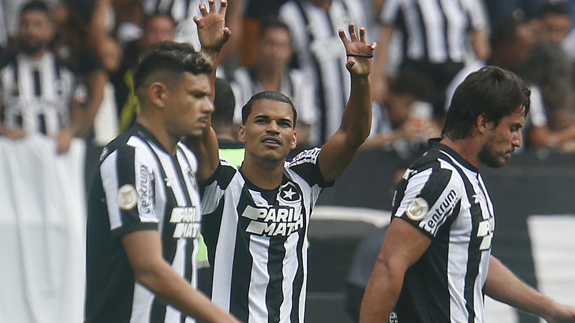 Coritiba x Botafogo: veja onde assistir, escalações, desfalques e