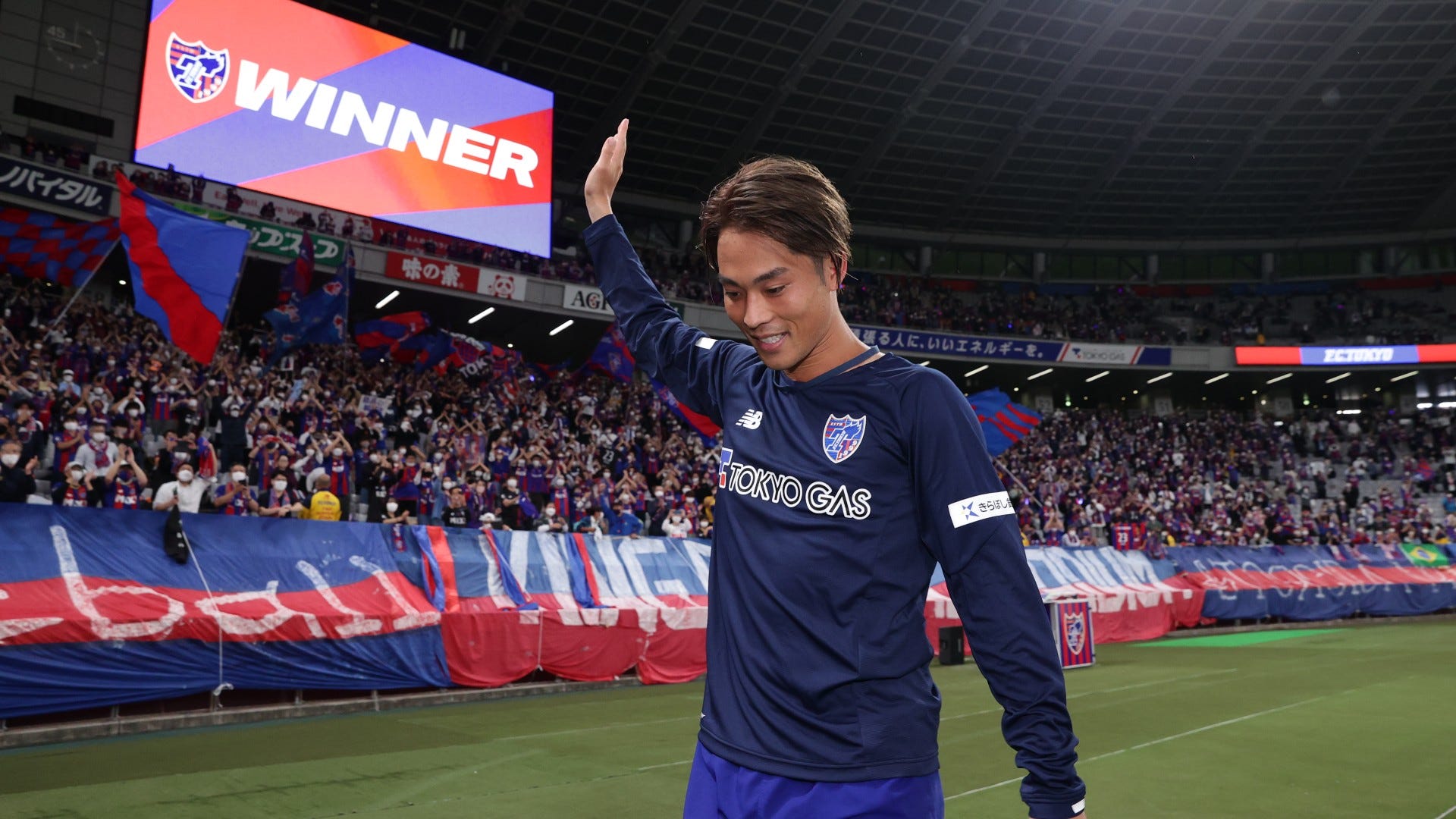 Fc東京 渡邊凌磨と契約更新 22シーズンはリーグ戦30試合6ゴール Goal Com 日本