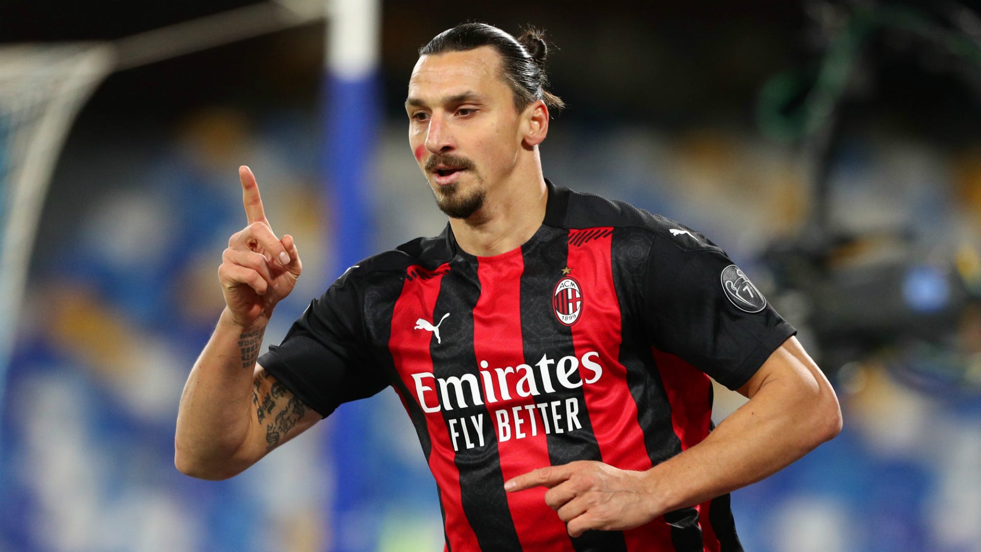 Napoli 1-3 Milan: Zlatan double lifts Rossoneri back to Serie A summit | Goal.com English Kuwait