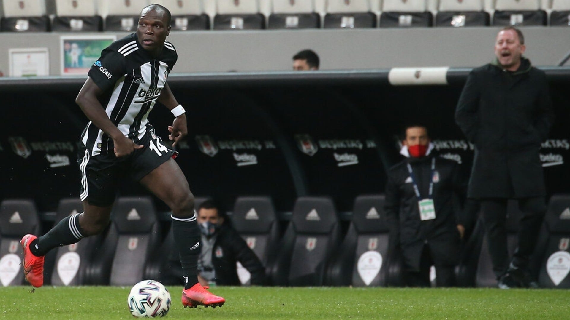 Vincent Aboubakar of Besiktas controls the ball during the Super