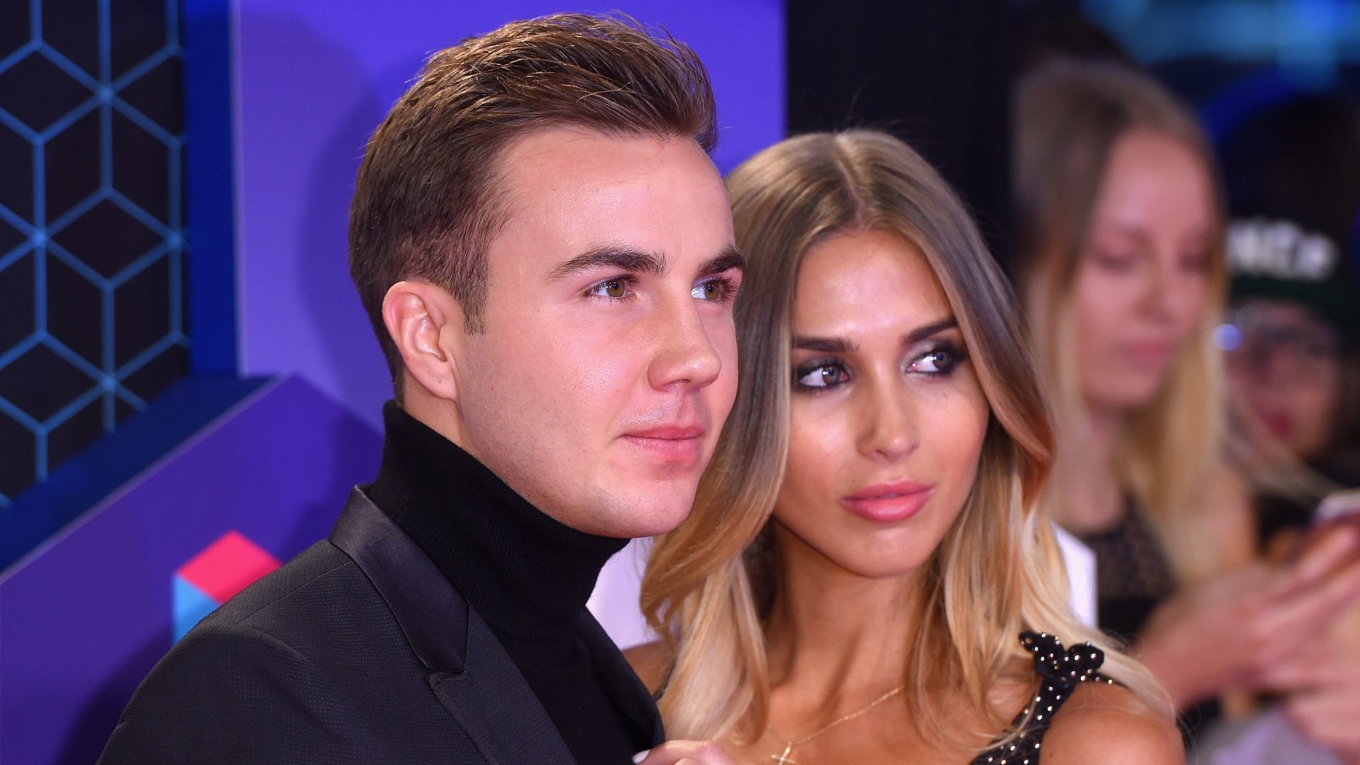 Image) Mario Gotze's Girlfriend Bares All In Bed! Ann-Kathrin