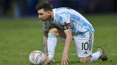 Lionel Messi Argentina free-kick 2021