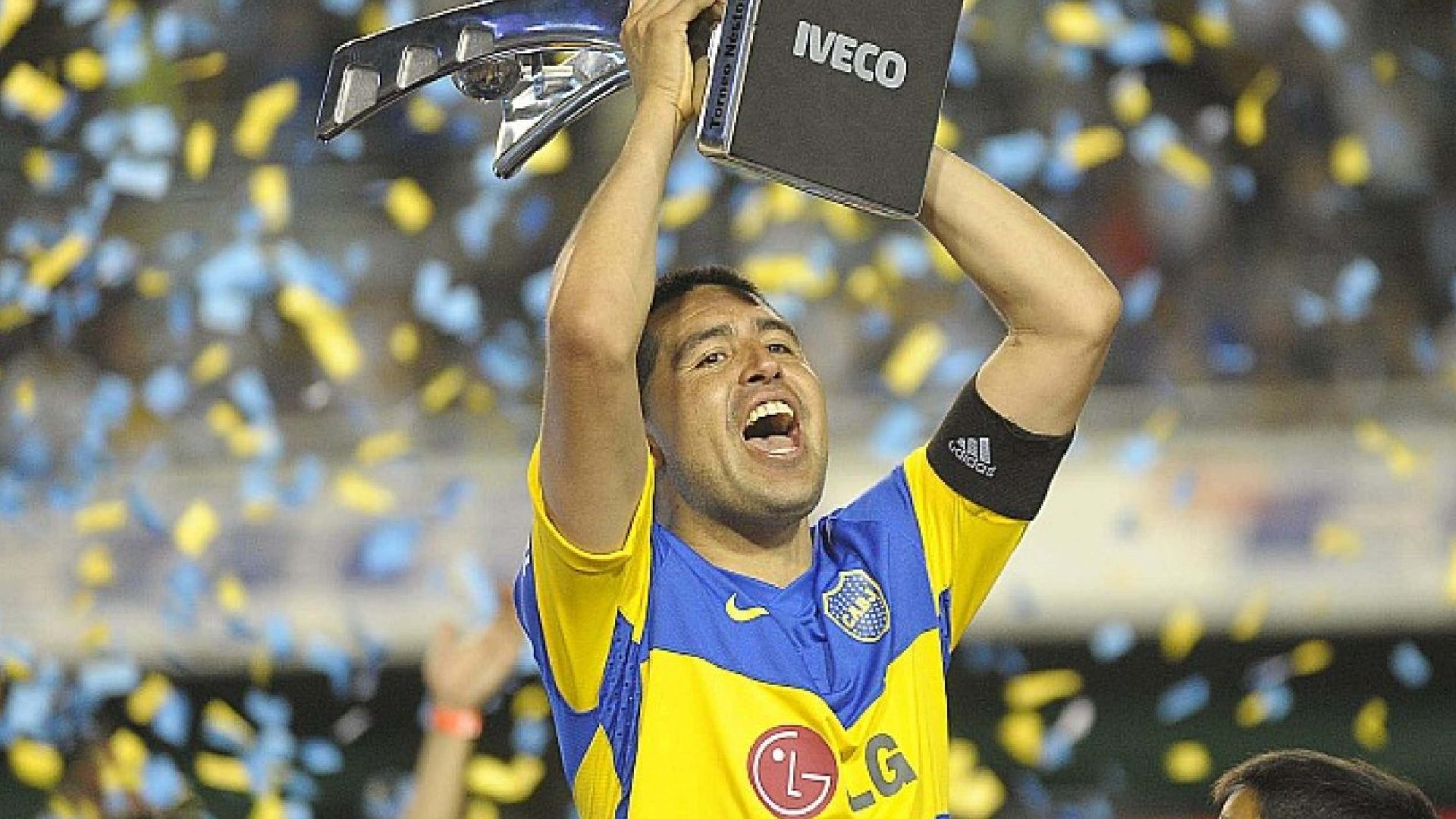 Juan Román Riquelme campeón con Boca