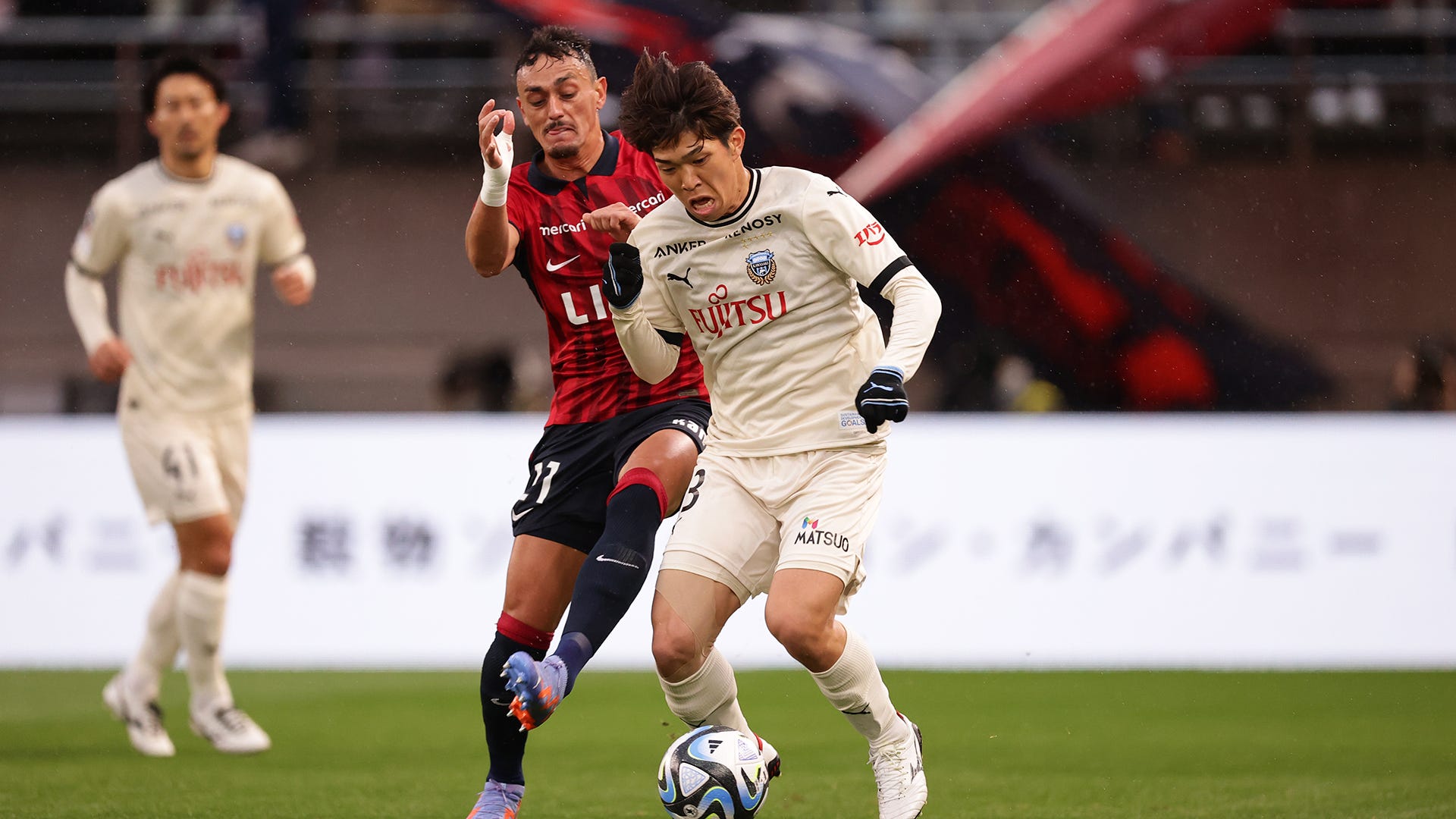 10人の川崎F、数的不利から鹿島に劇的逆転勝利 | Goal.com 日本