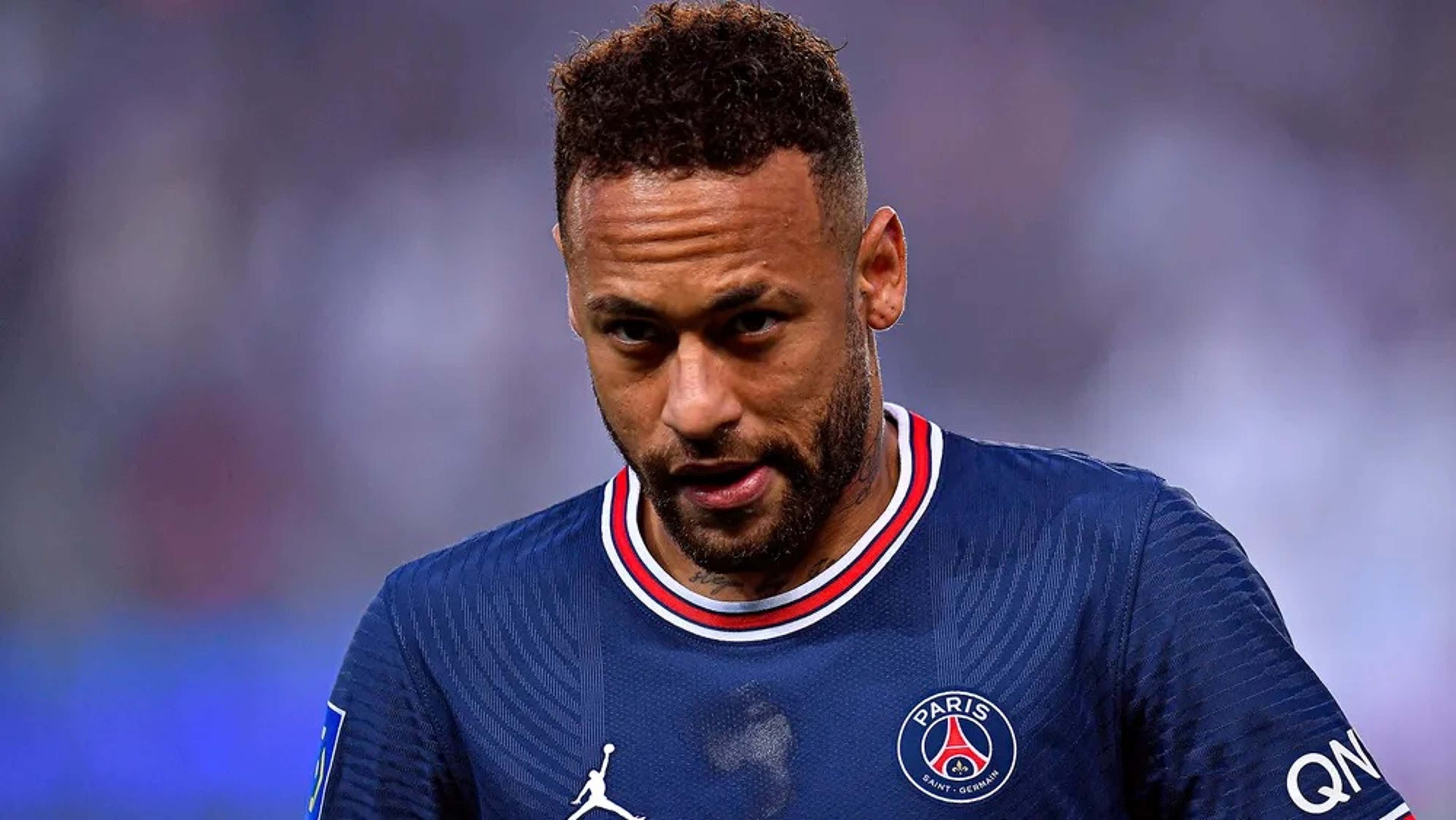 Neymar Jr Outfit from July 27, 2020, WHAT'S ON THE STAR?