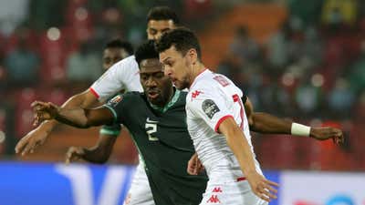 Ola AIna, Youssef Msakni - Nigeria vs Tunisia