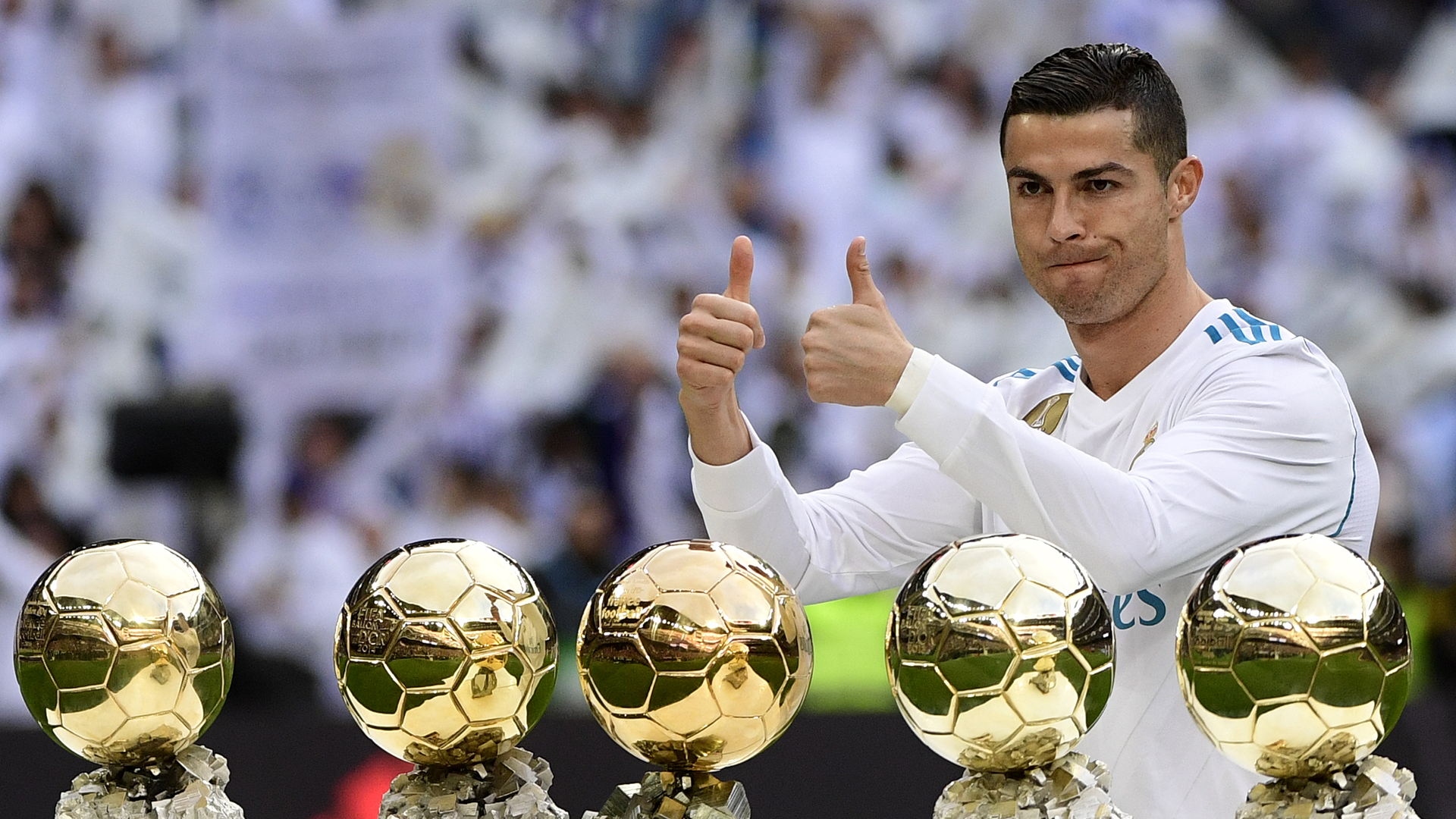 Cristiano Ronaldo é o melhor do mundo pela quarta vez