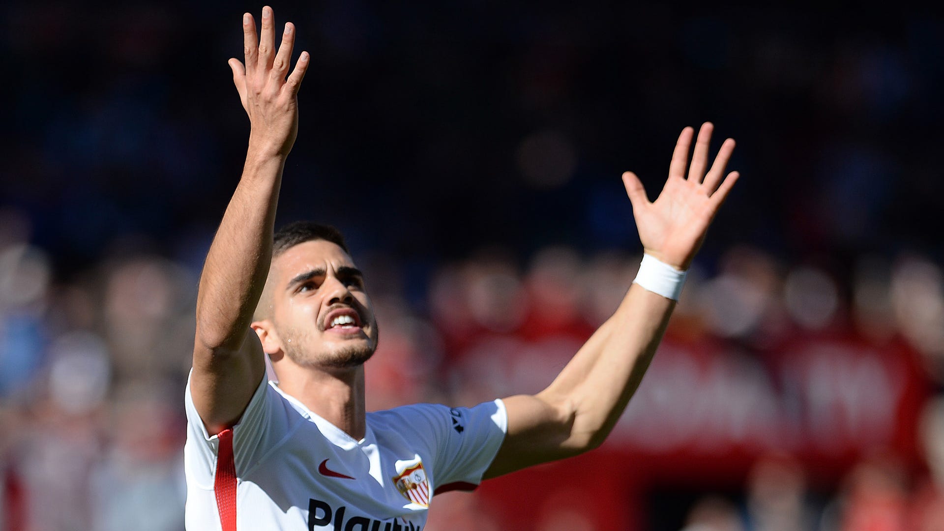smykker omdrejningspunkt dragt Transfer News: Andre Silva to return to AC Milan after Sevilla lose  patience with €38m striker | Goal.com