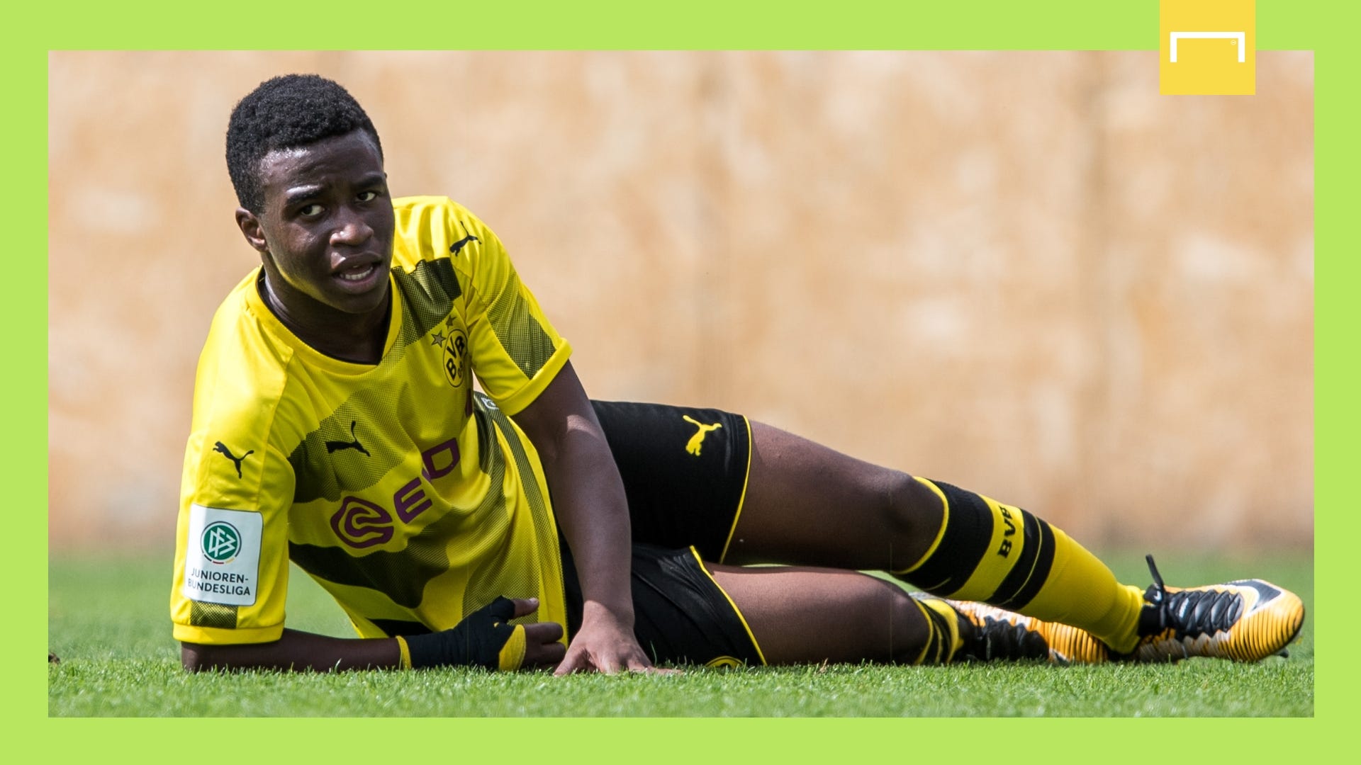Youssoufa Moukoko Borussia Dortmund GFX