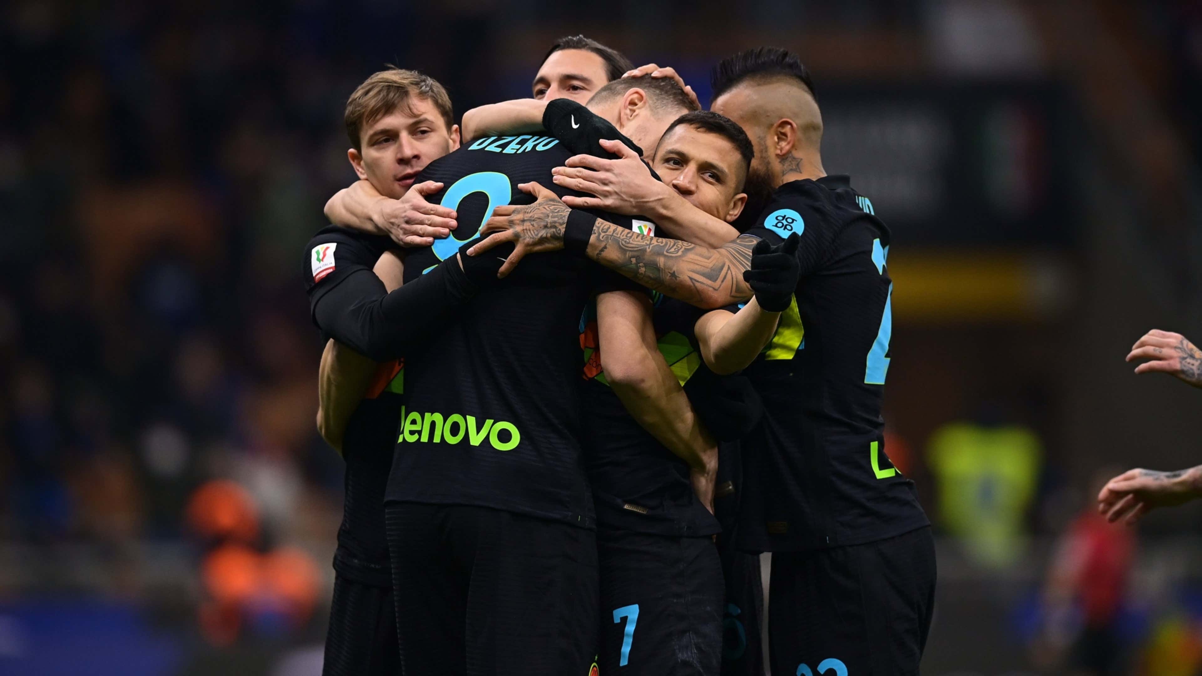 080222 Inter Roma Gol de Edin Dzeko Alexis Sánchez y Arturo Vidal