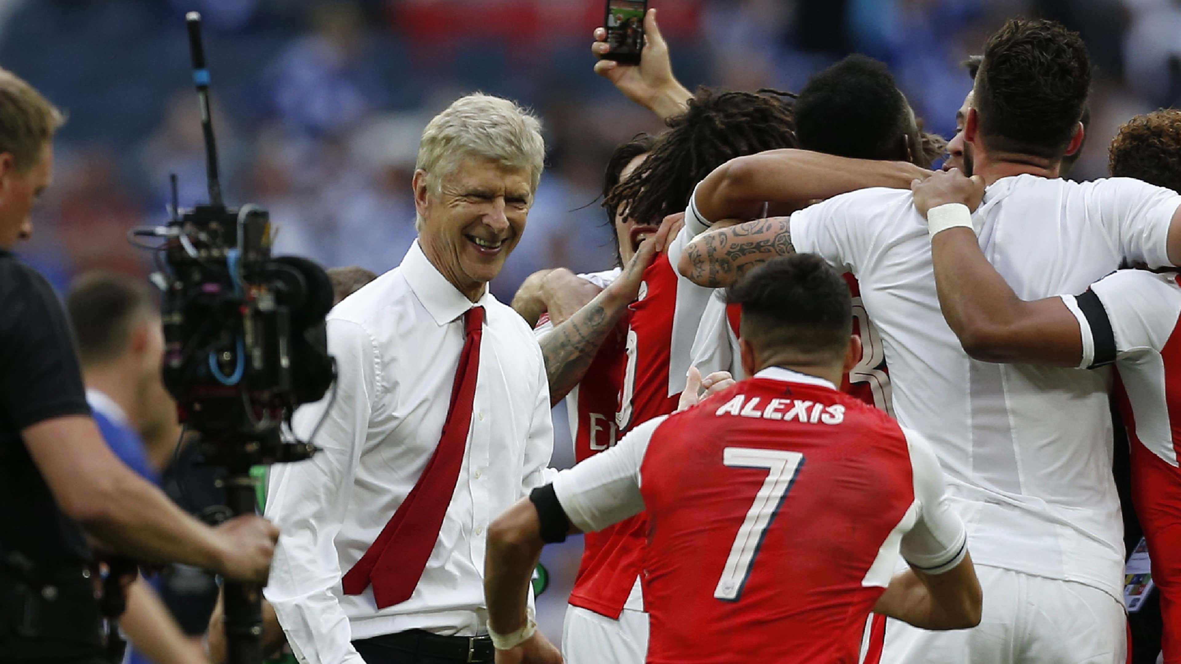 Arsene Wenger Alexis Sanchez Arsenal Chelsea FA Cup final