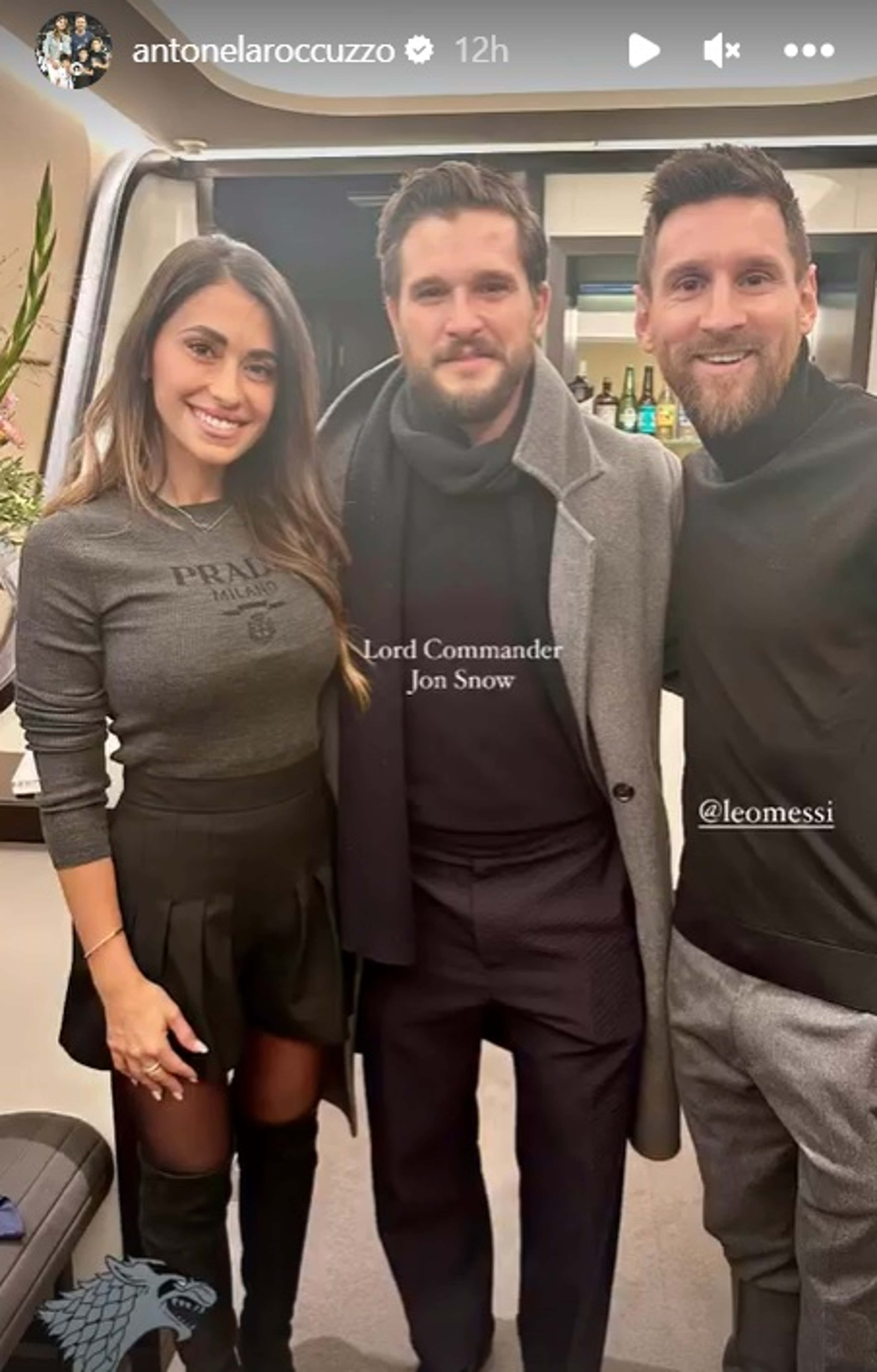 Messi мeets Jon Snow! PSG star &aмp; wife Antonela Roccuzzo pose with Gaмe of  Thrones actor Kit Harington | Goal.coм United AraƄ Eмirates