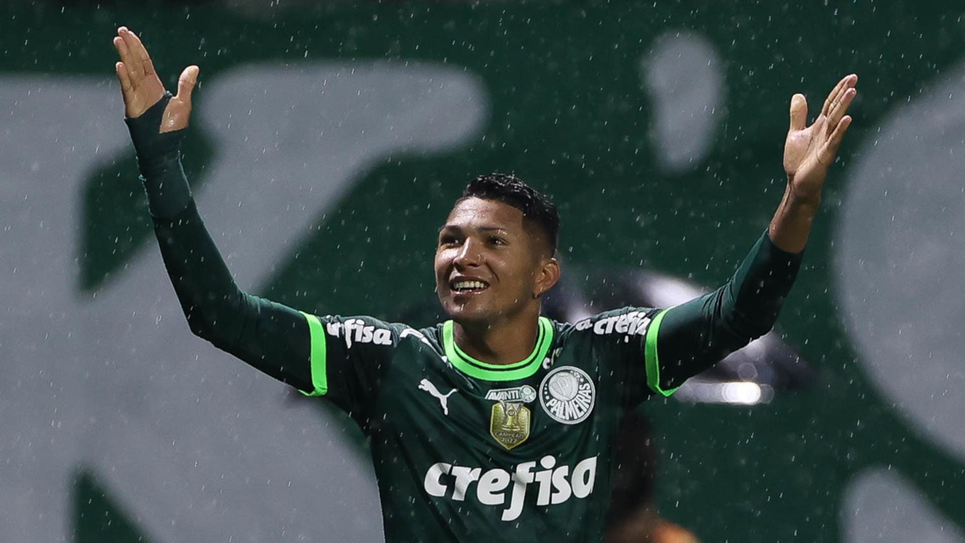 Rony comemora gol contra  o São Bernardo, nas quartas do Paulistão 2023
