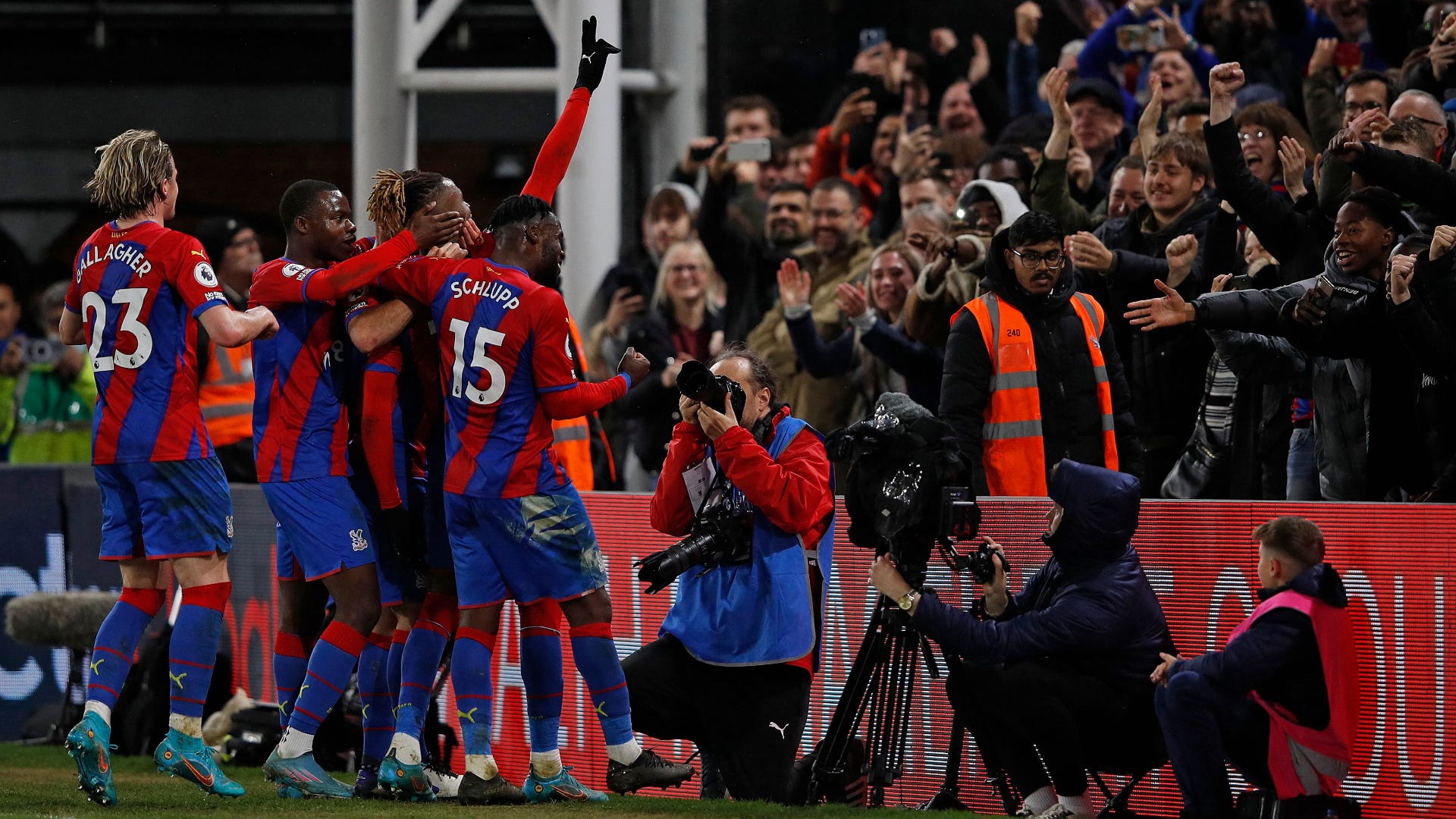 Crystal Palace celebrate Wilfried Zaha goal vs Arsenal, Premier League 2021-22