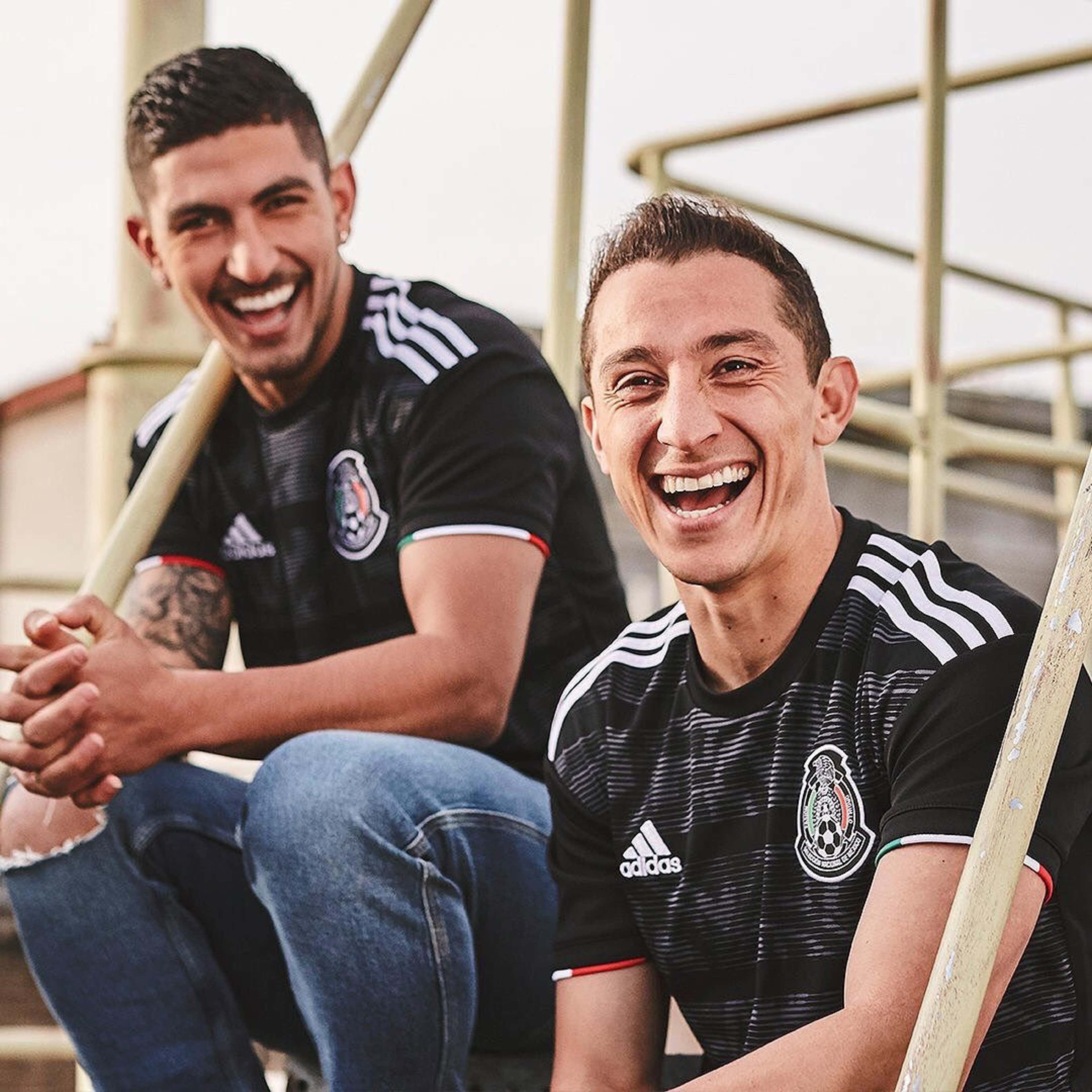 basura Representación lanzadera La nueva camiseta de la Selección mexicana para 2019 | Goal.com Espana