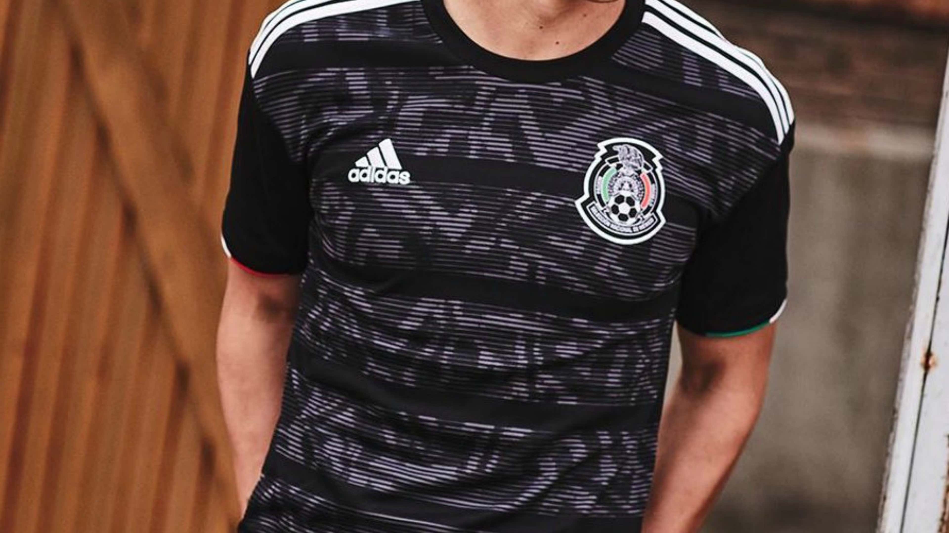 acoso Perpetuo Canguro Uniforme negro de la Selección mexicana para el 2019: Cuánto cuesta y cuál  es | Goal.com México