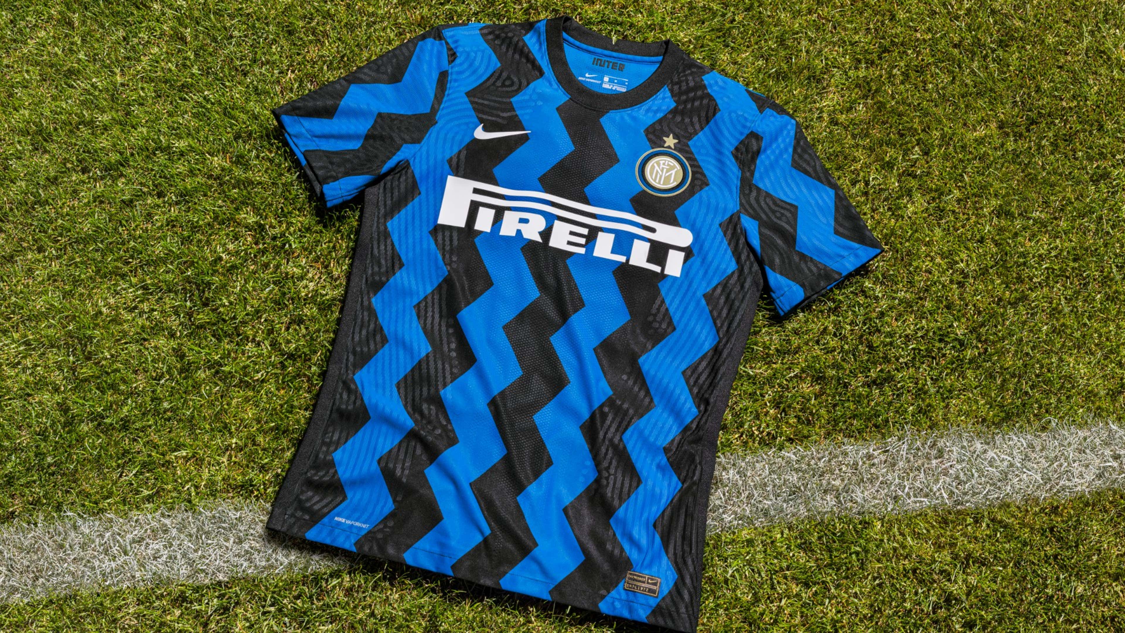 Inter de Milão apresenta camisa 2020/21 no estilo zigue-zague