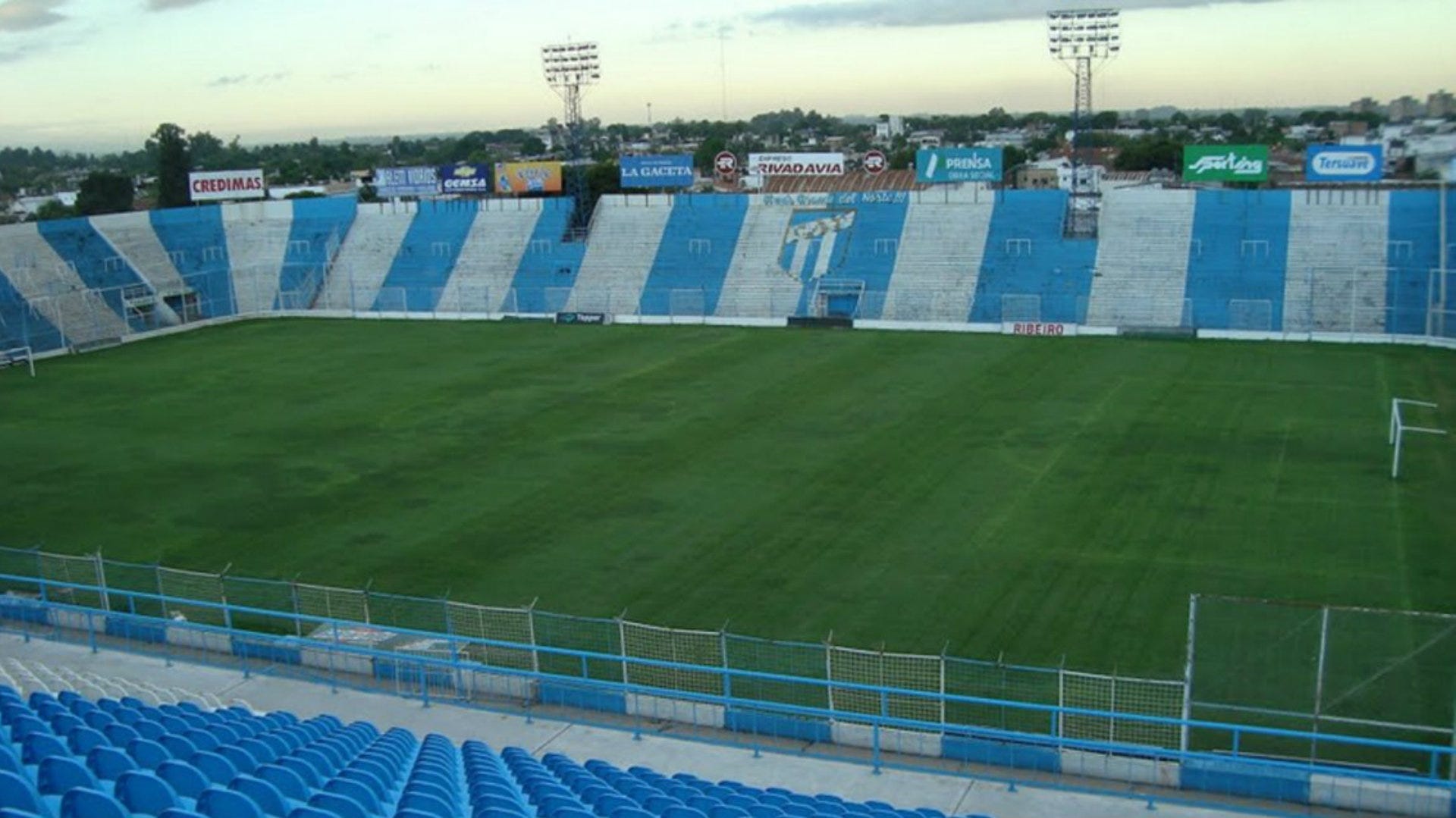 Estadio Monumental José Fierro, San Miguel de Tucumán, Argentina :  r/stadiumporn