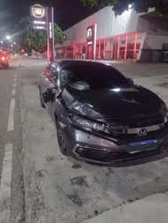 Carro de Ramon, do Flamengo, batido após atropelamento