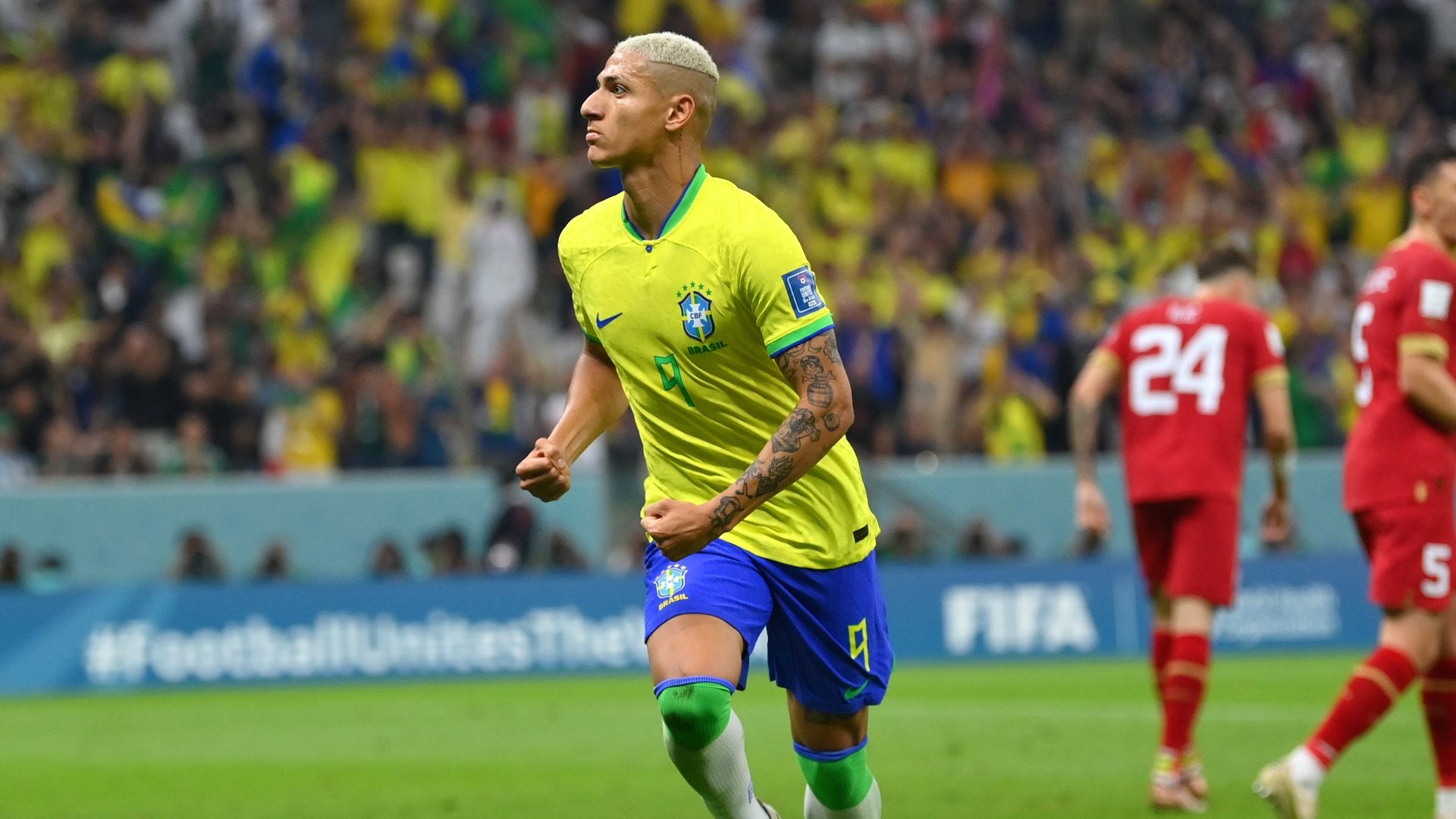 Brasil 2 x 0 Sérvia: gols de Richarlison, lesão de Neymar e a estreia