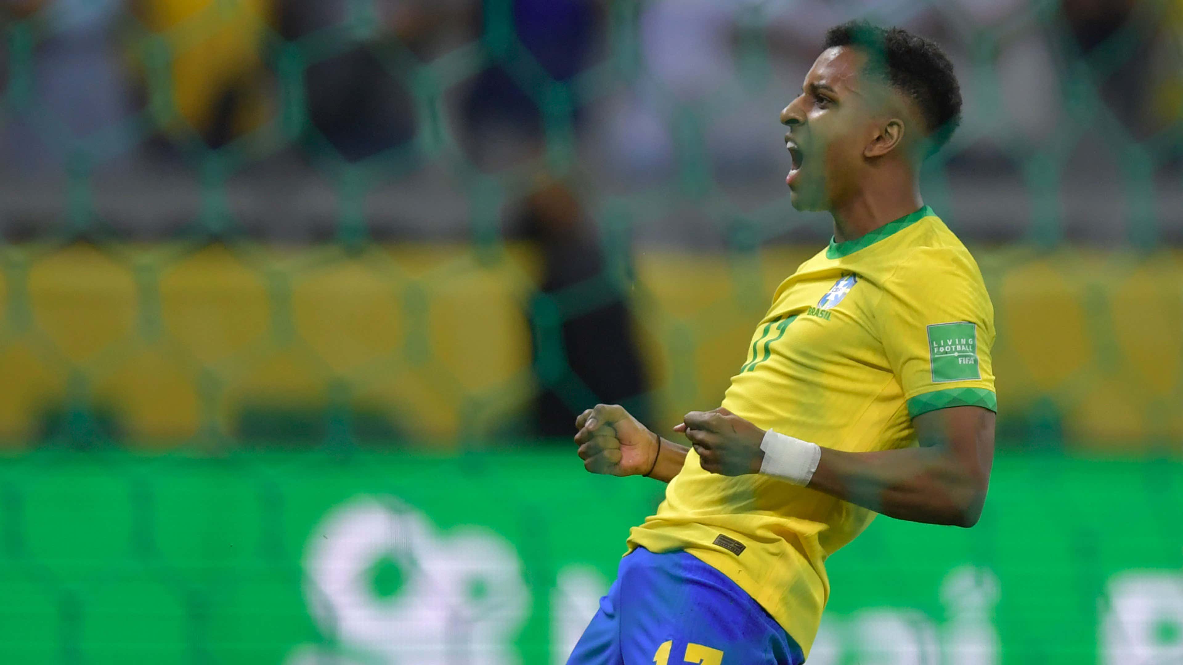Rodrygo Goes and Paulinho, summoned with the CBF- Confederação Brasileira  de Futebol - Brazil SOCCER - VANQUISH