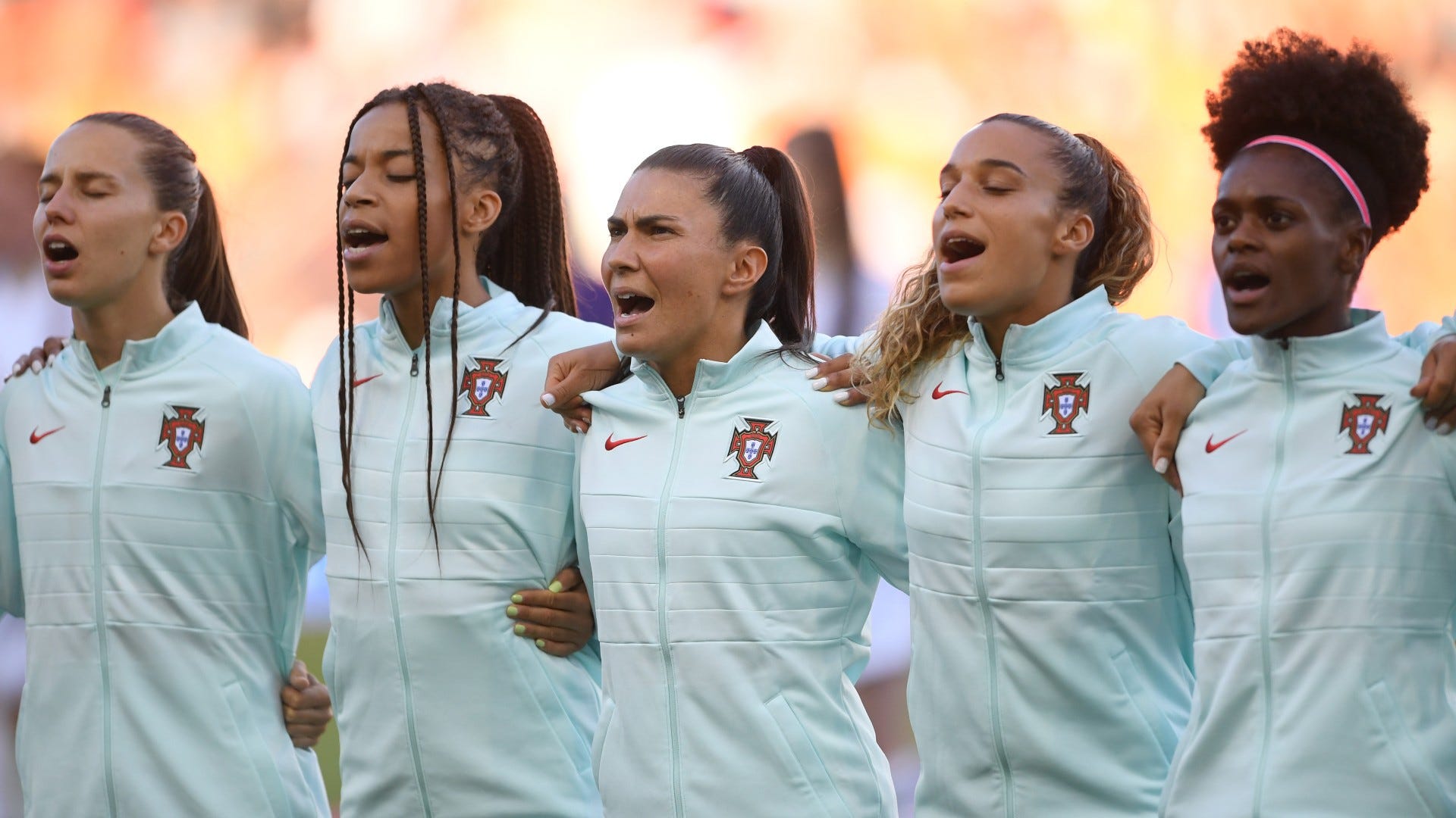 Geyse reina na Europa antes de defender o Brasil na Copa do Mundo
