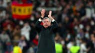 Carlo Ancelotti aplaude al Bernabéu