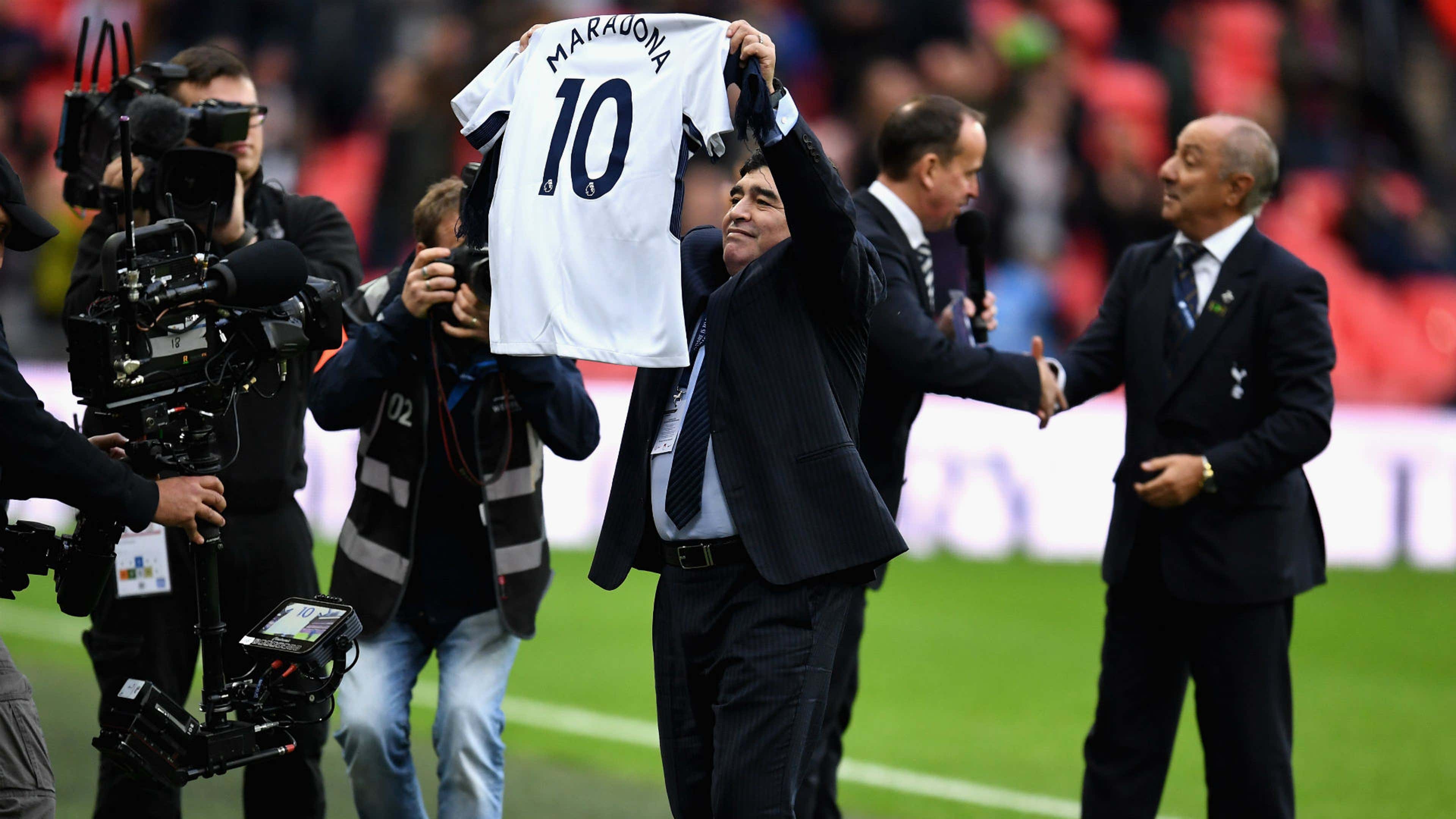Tottenham Hotspur on X: Maradona wore the #Tottenham shirt Kane
