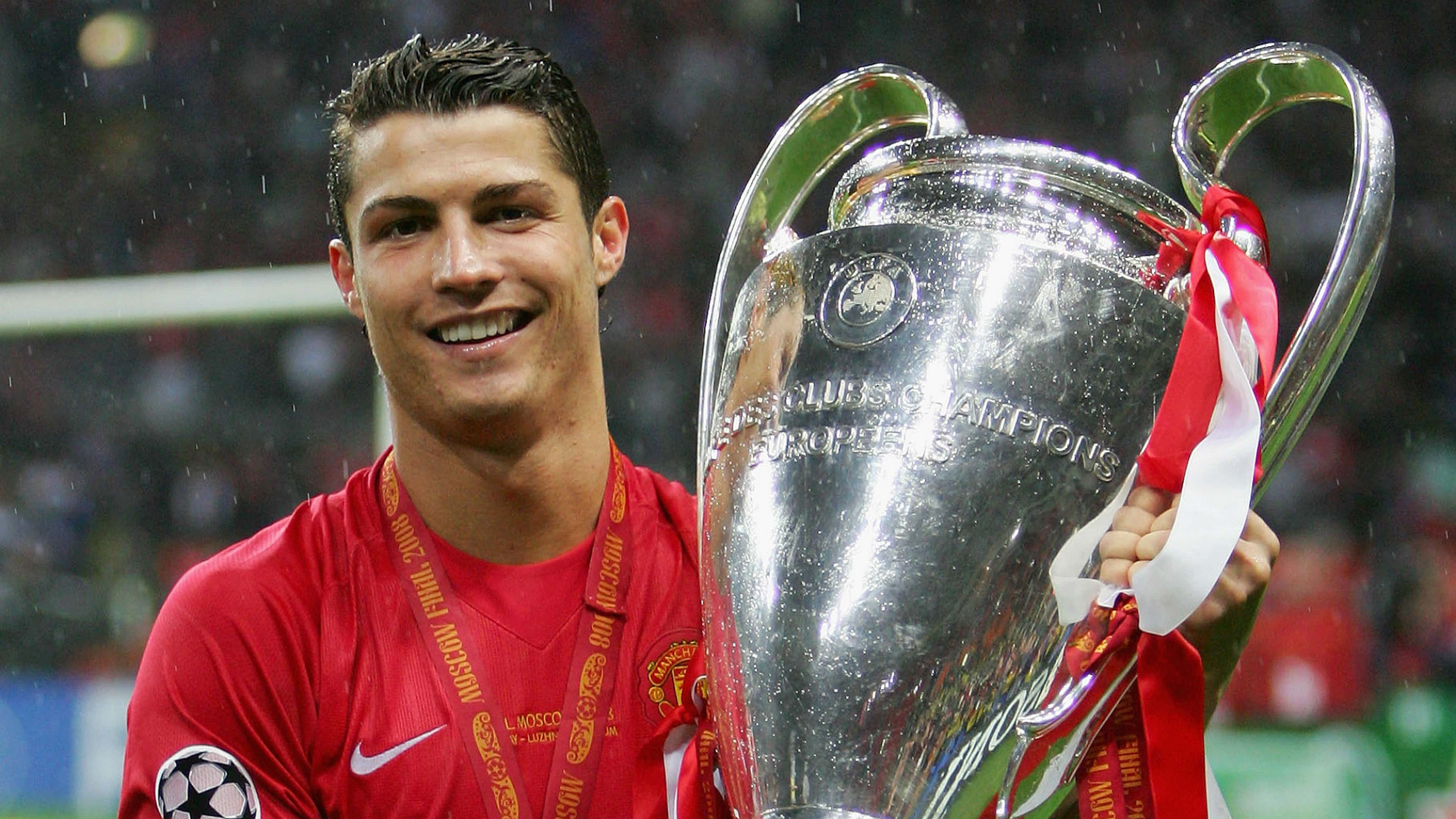 Cristiano Ronaldo Manchester United Champions League trophy