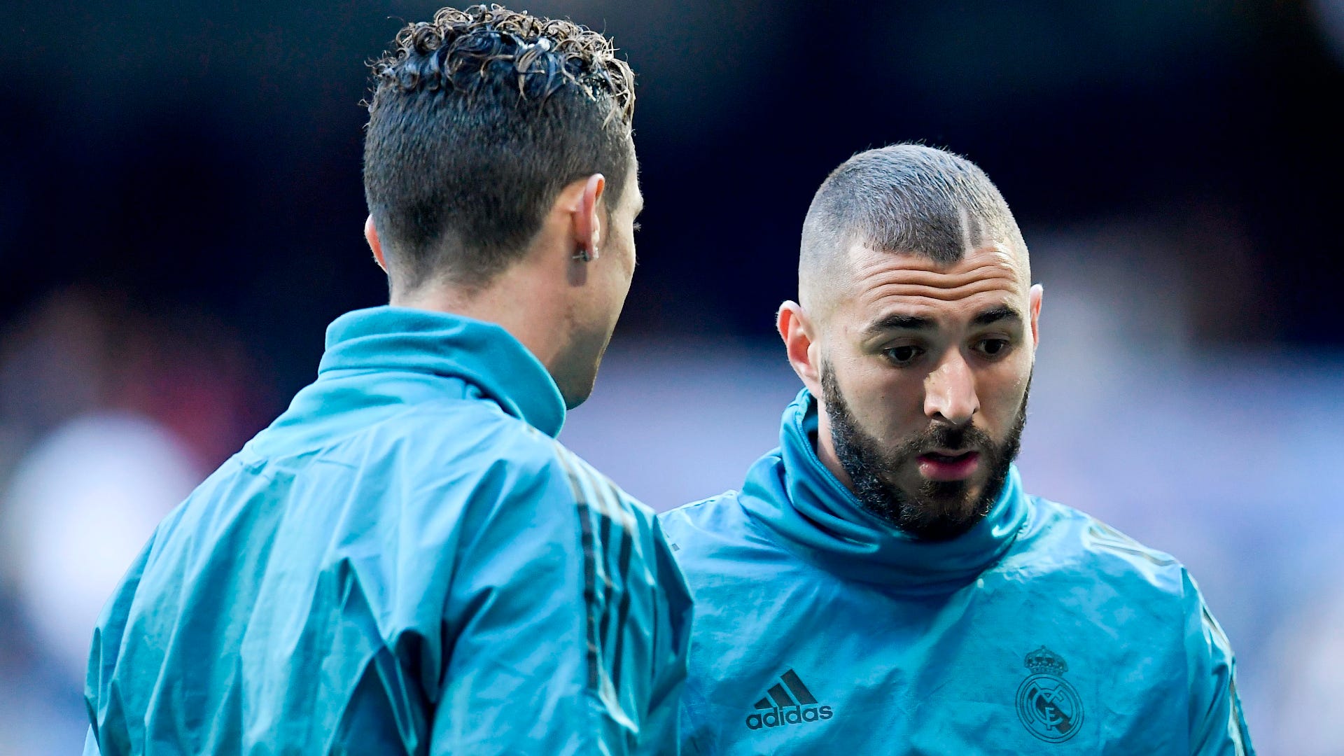 Cristiano Ronaldo caught on camera instructing Benzema where to