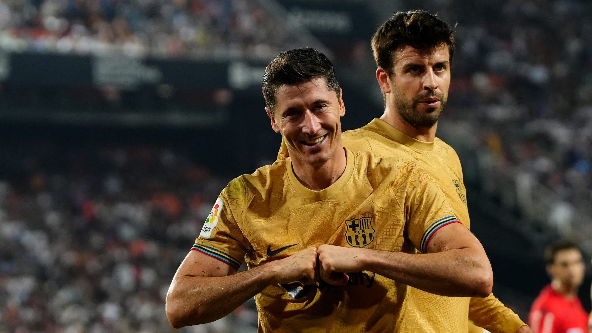 Don't you dare doubt Lewandowski! Barcelona winners, losers & ratings from  last-second Valencia victory | Goal.com India