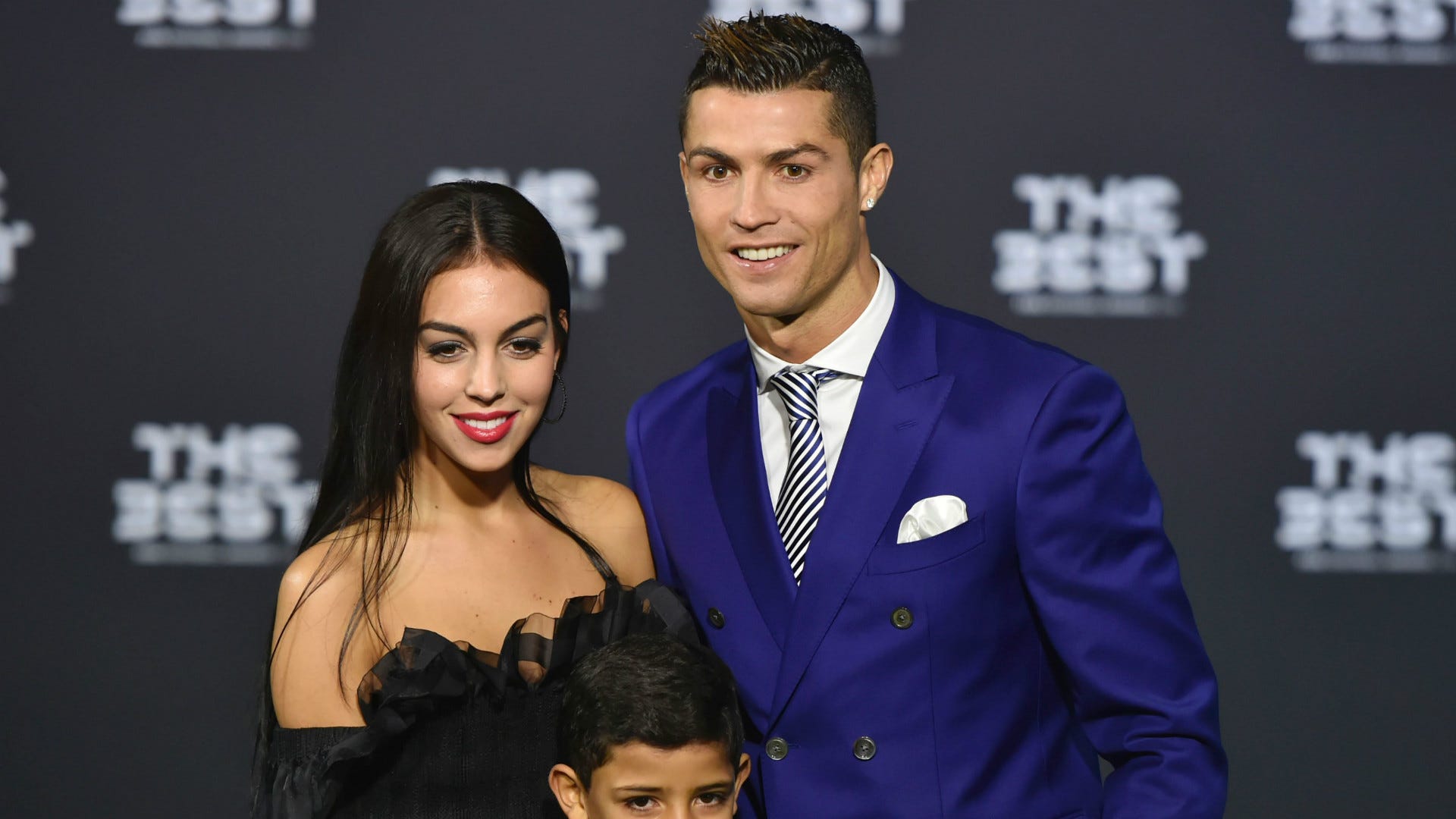 Cristiano Ronaldo: Real Madrid star cozies up to girlfriend Georgina  Rodriguez in rare Instagram post | Goal.com