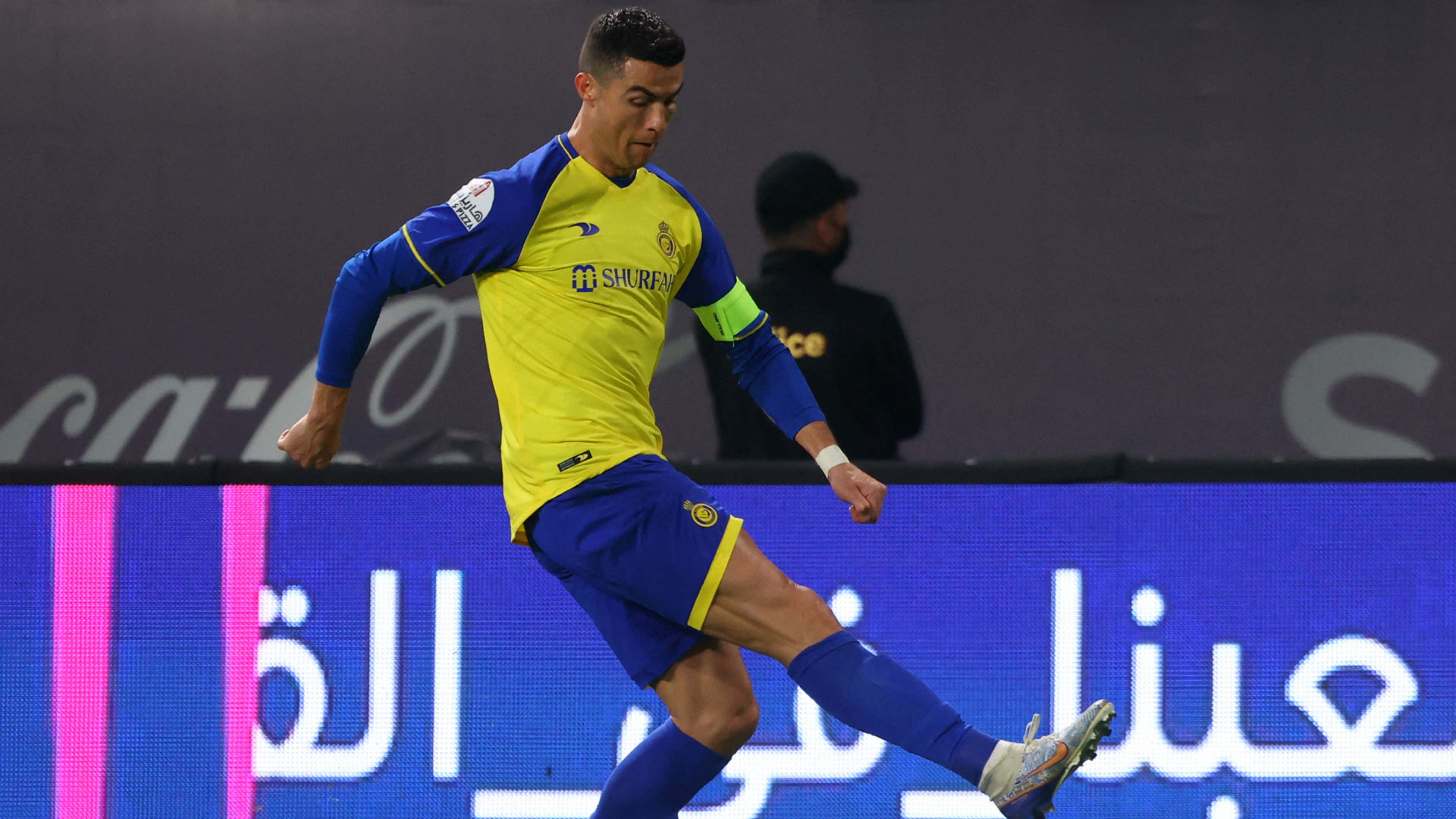 Cristiano Ronaldo misses sitter from just yards out as Al Nassr star left  flummoxed, Football, Sport