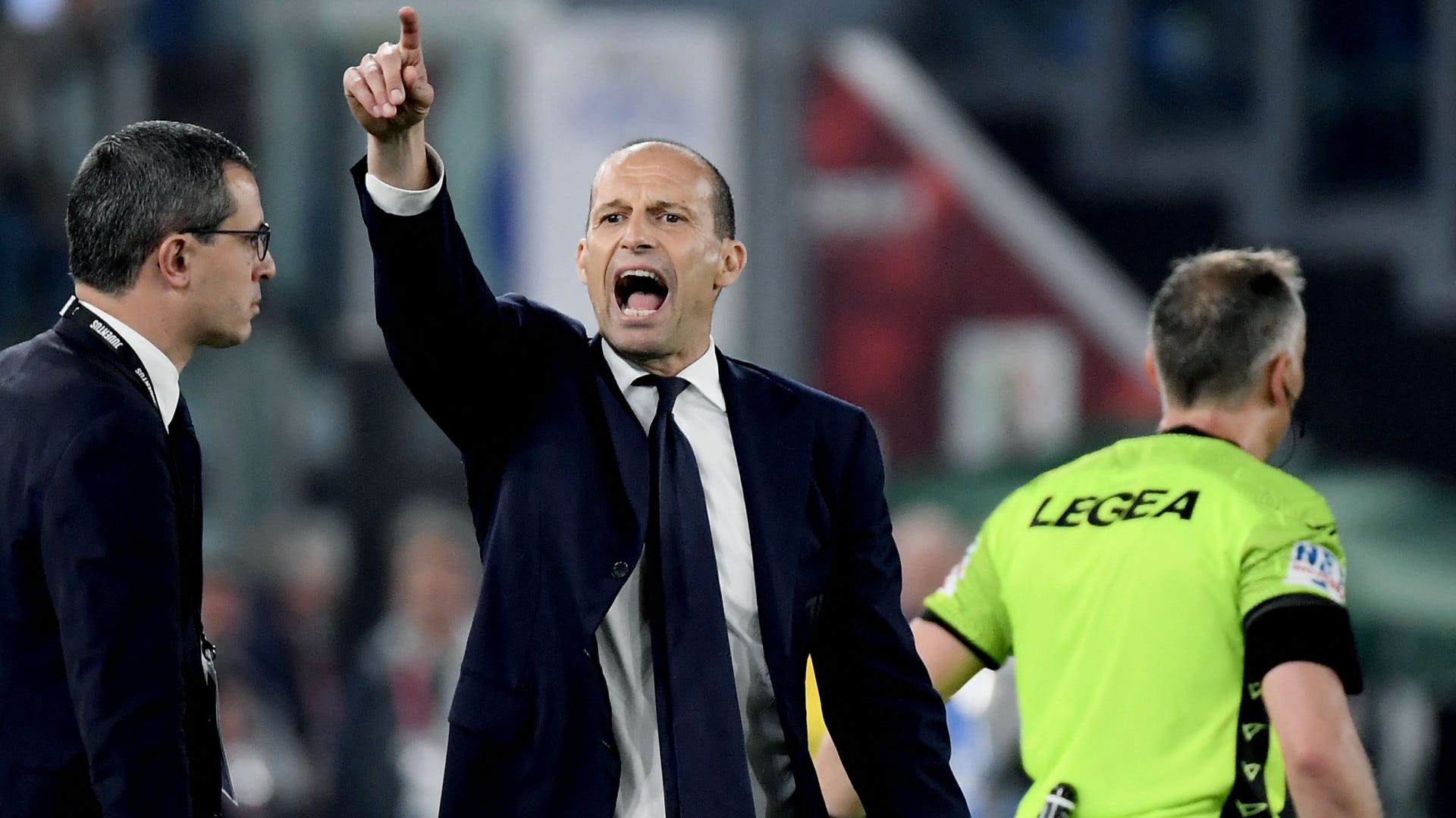 Someone from Inter kicked me!' - Juventus boss Allegri alleges violence in  Coppa Italia final | Goal.com English Kuwait