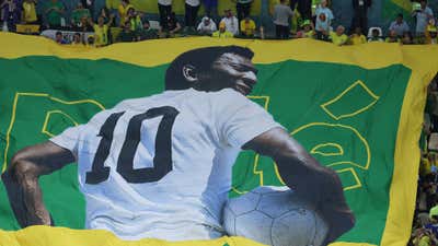 Pele banner Brazil Cameroon World Cup 2022