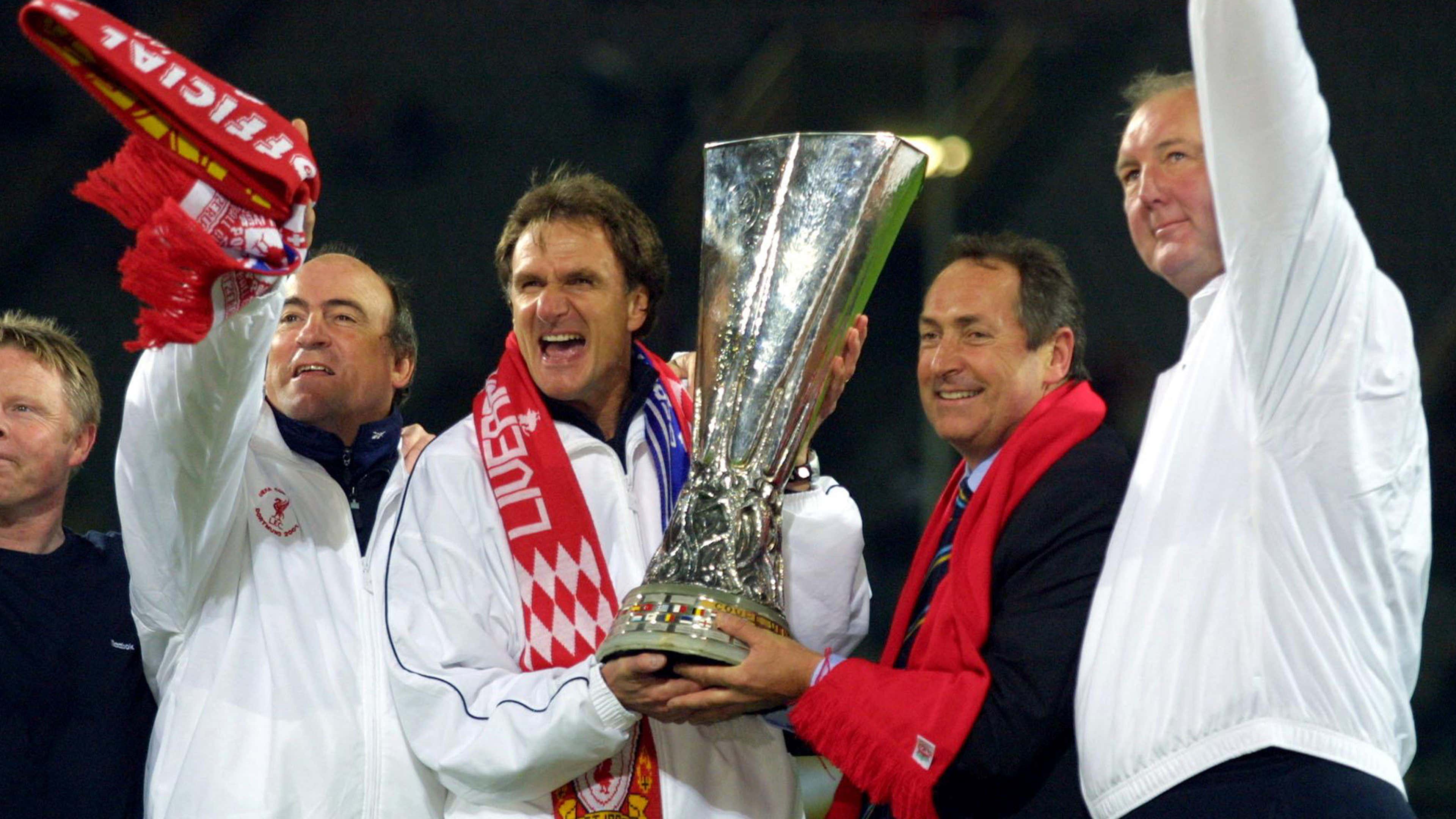 Liverpool trophy 2001 