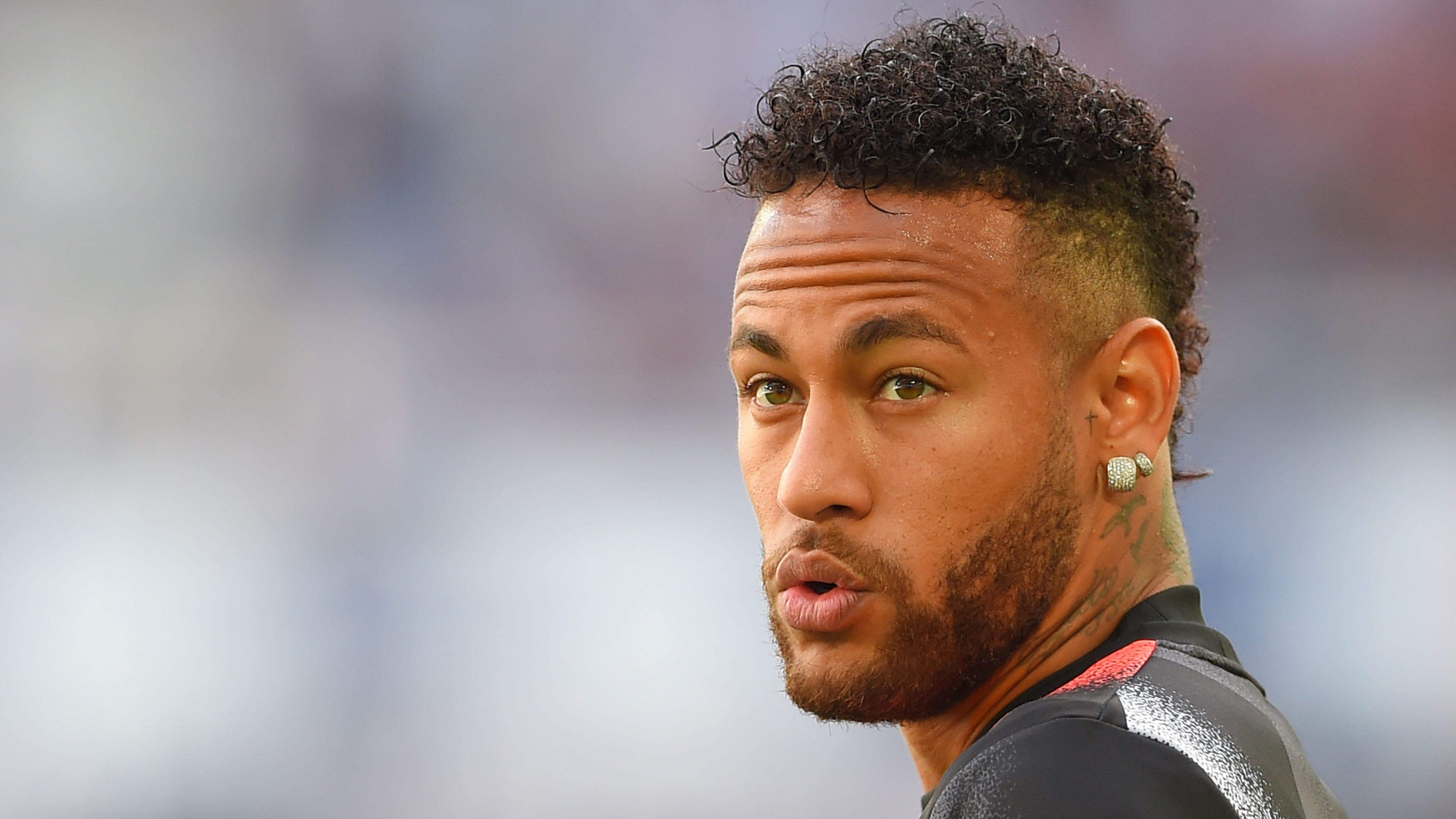 Neymar vents fury at Ballon dOr rankings after being snubbed from  shortlist  Mirror Online