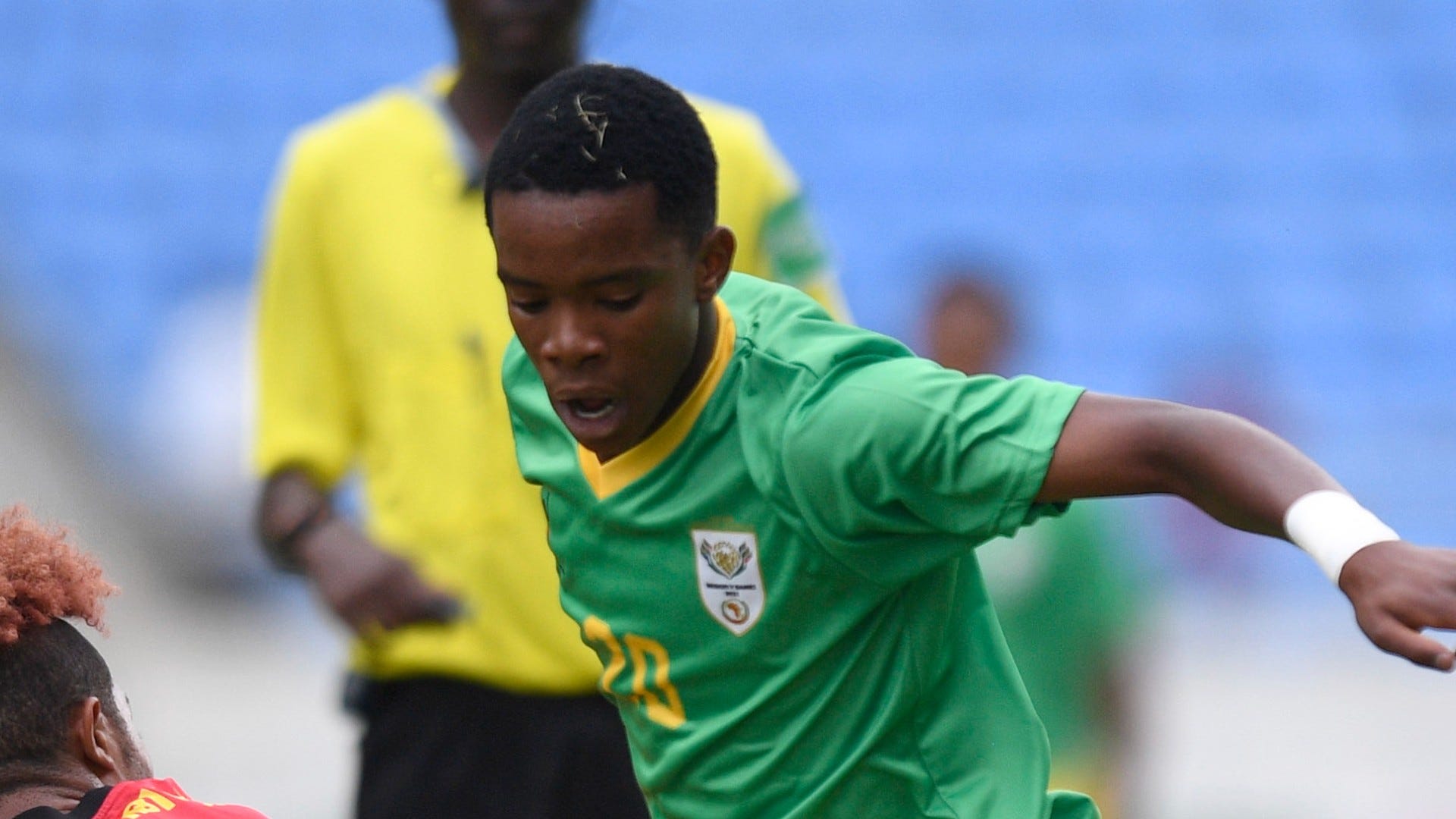 Mabena: How Orlando Pirates-Mamelodi Sundowns tag of war over Bafana ...